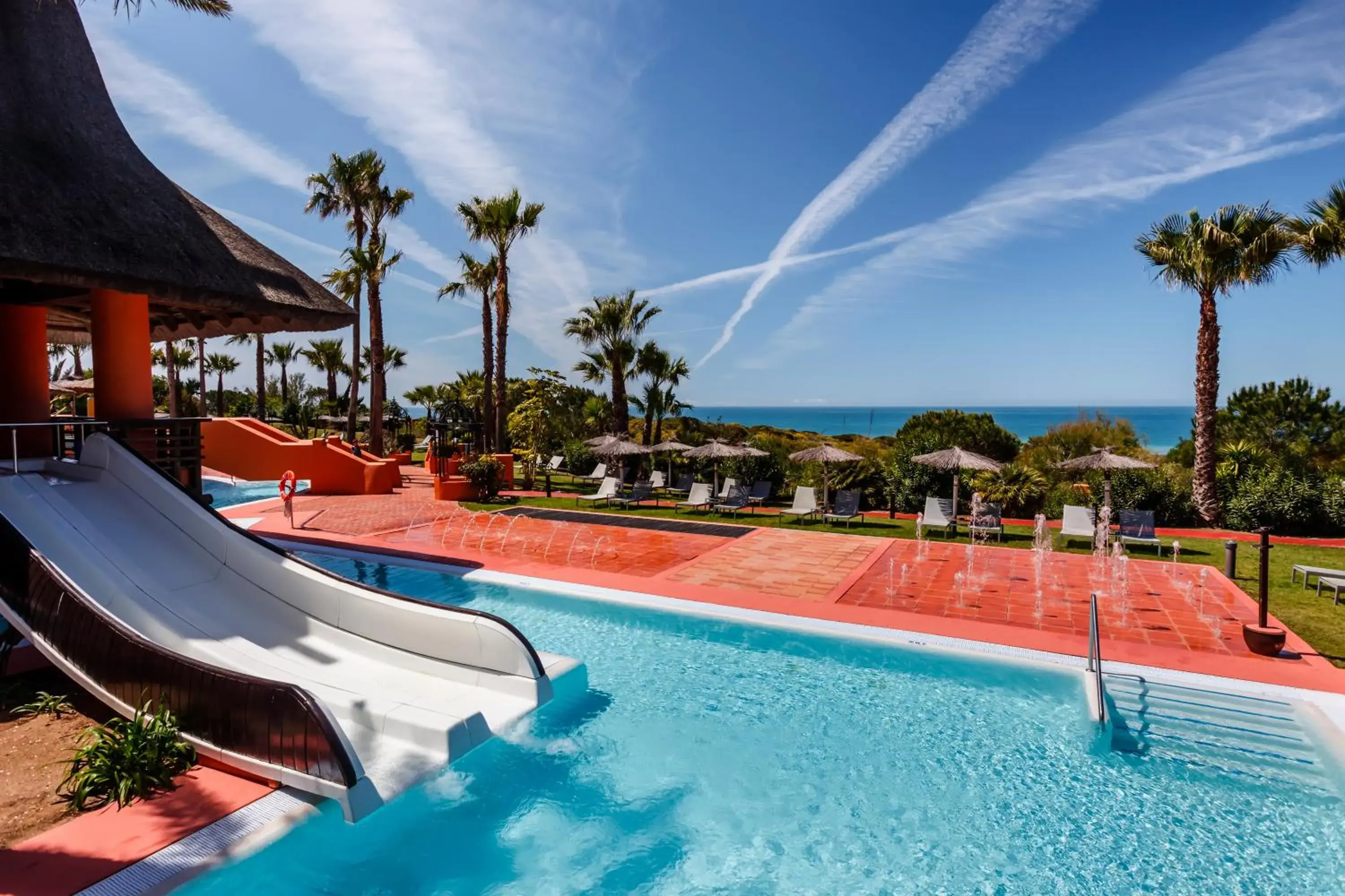 Swimming pool in Aparthotel Novo Resort Swimming pool in Aparthotel Novo Resort