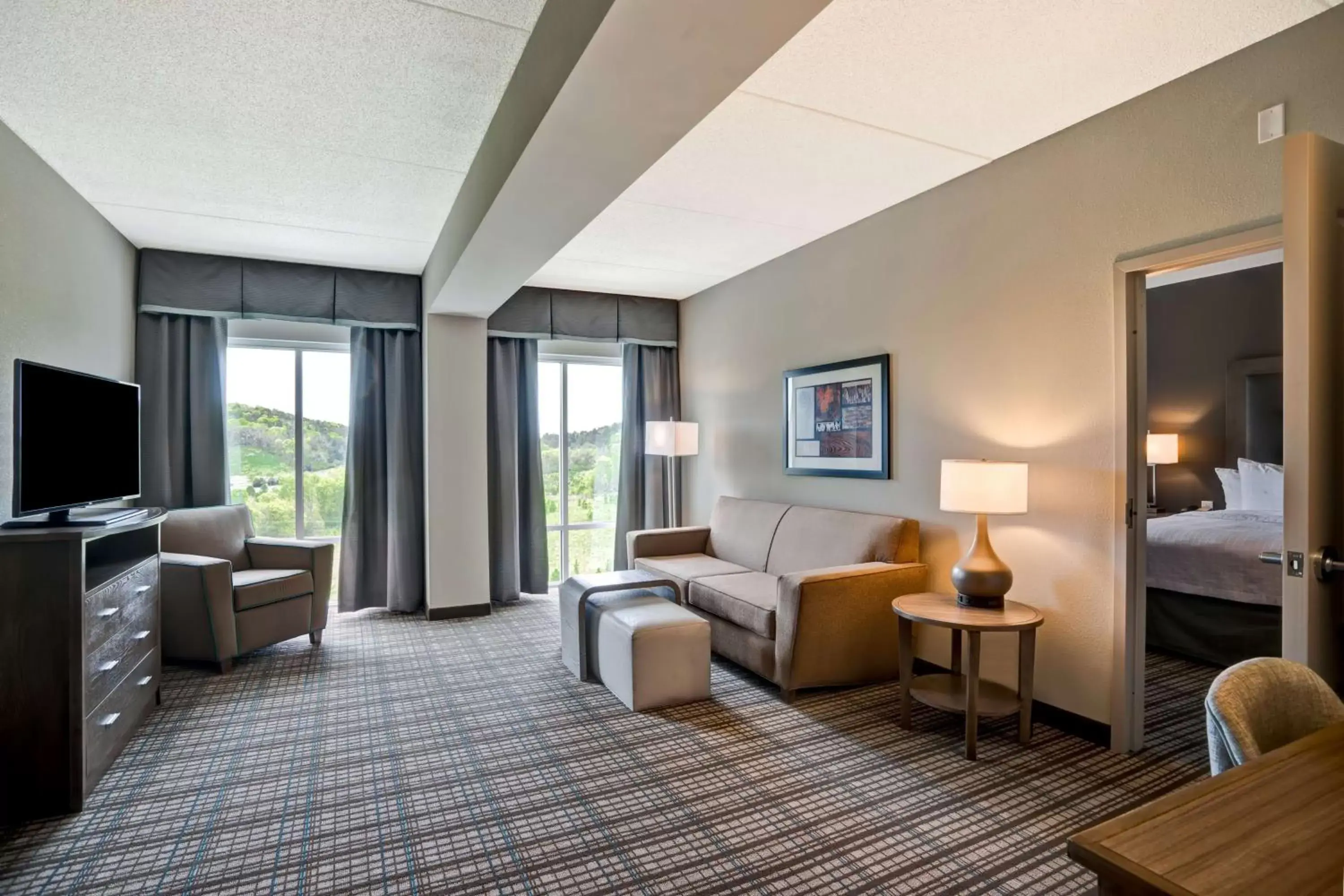 Bed, Seating Area in Homewood Suites by Hilton Nashville Franklin
