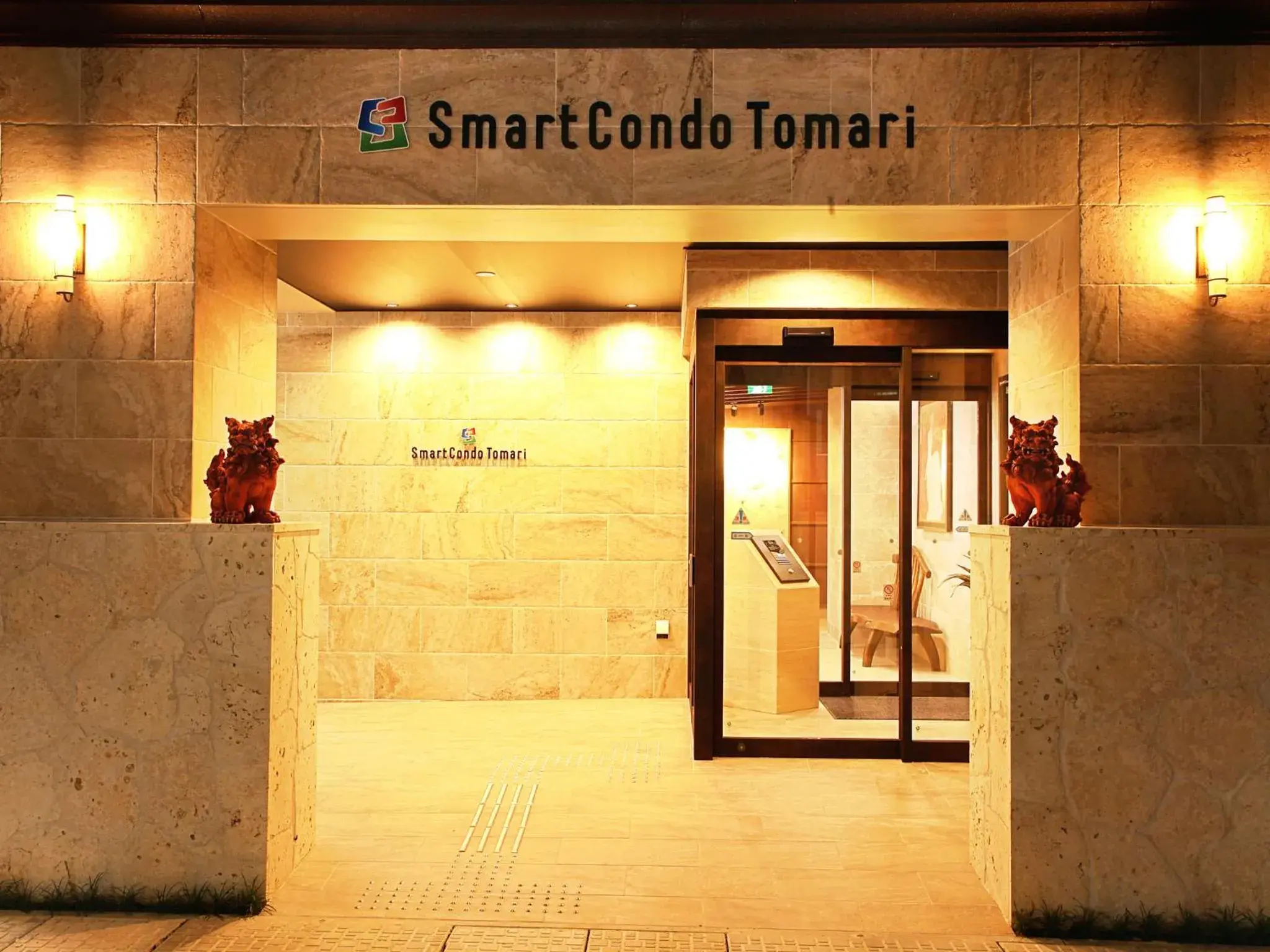 Facade/entrance in Smart Condo Tomari Facade/entrance in Smart Condo Tomari