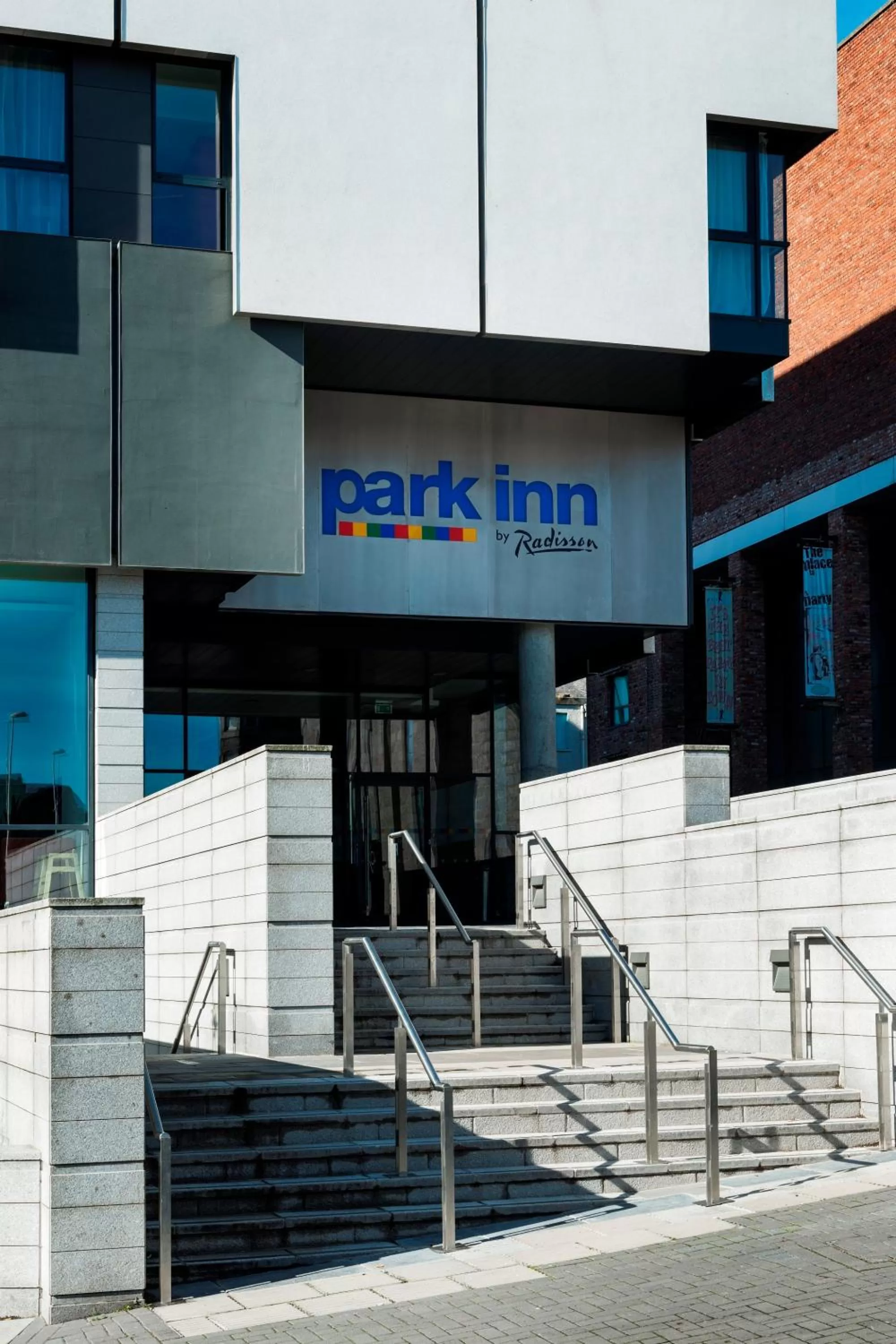 Facade/entrance in Park Inn by Radisson Aberdeen