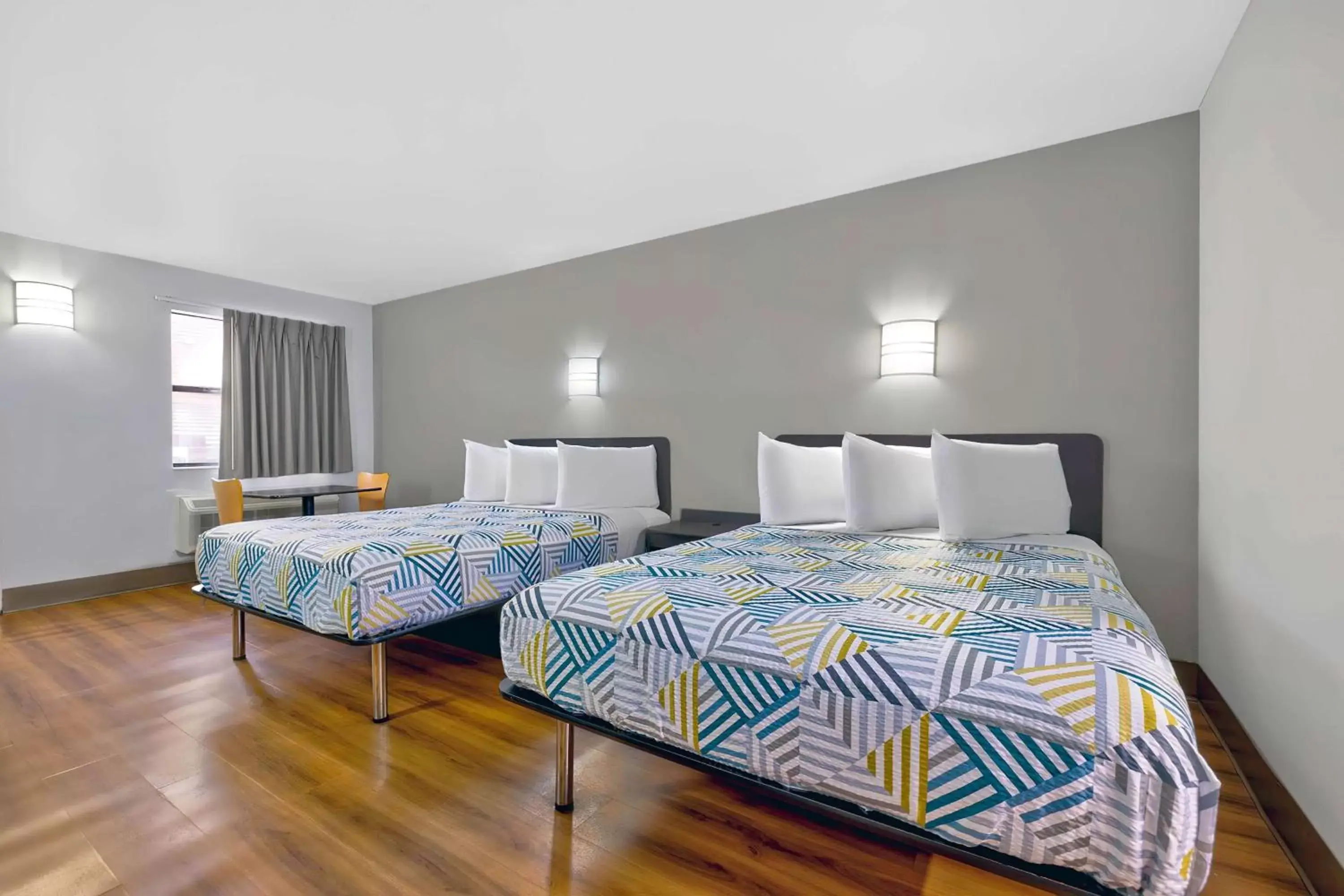 Bedroom, Bed in Motel 6-Plano, TX - Plano Northeast Bedroom, Bed in Motel 6-Plano, TX - Plano Northeast