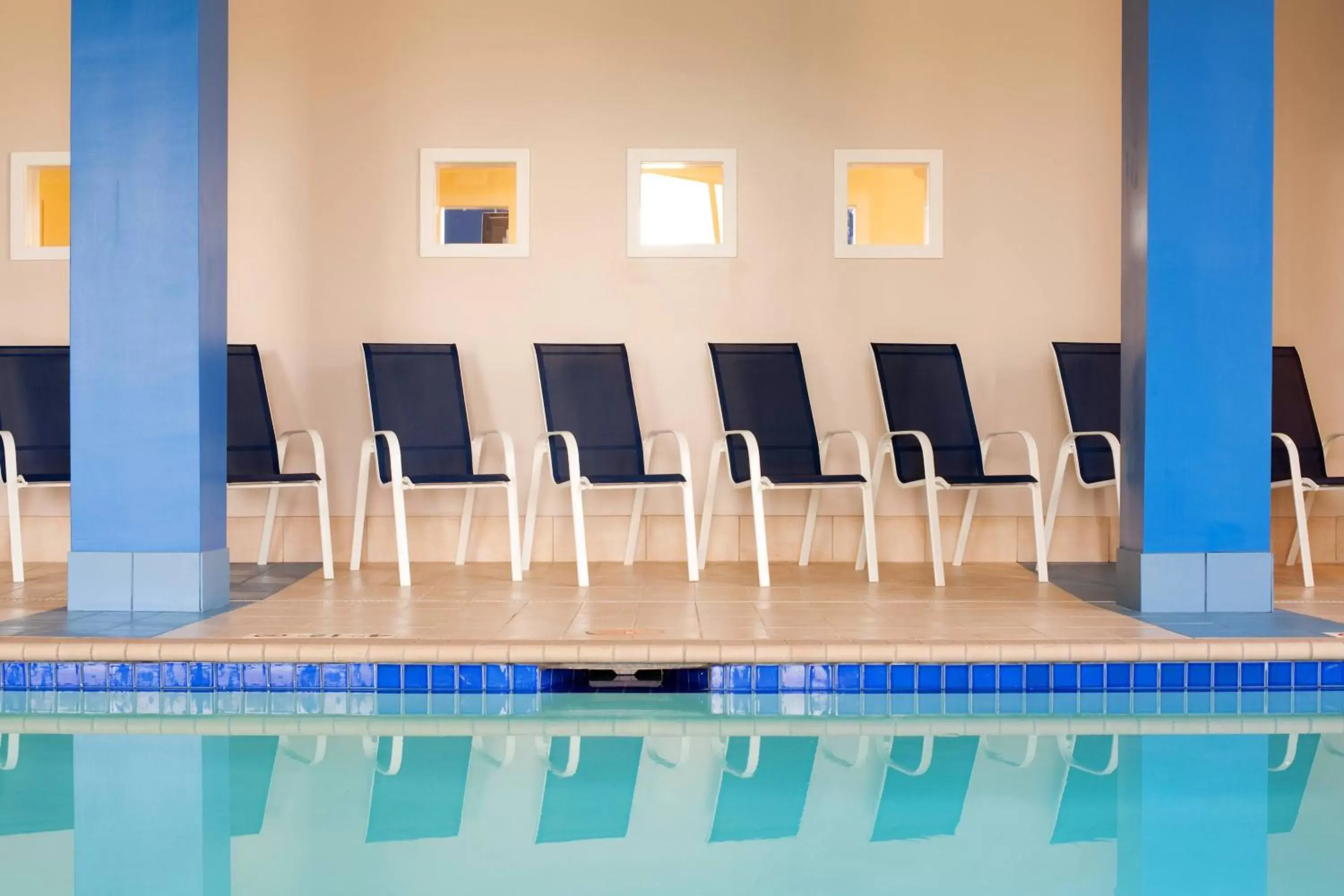 Swimming Pool in Four Points by Sheraton Oklahoma City Quail Springs