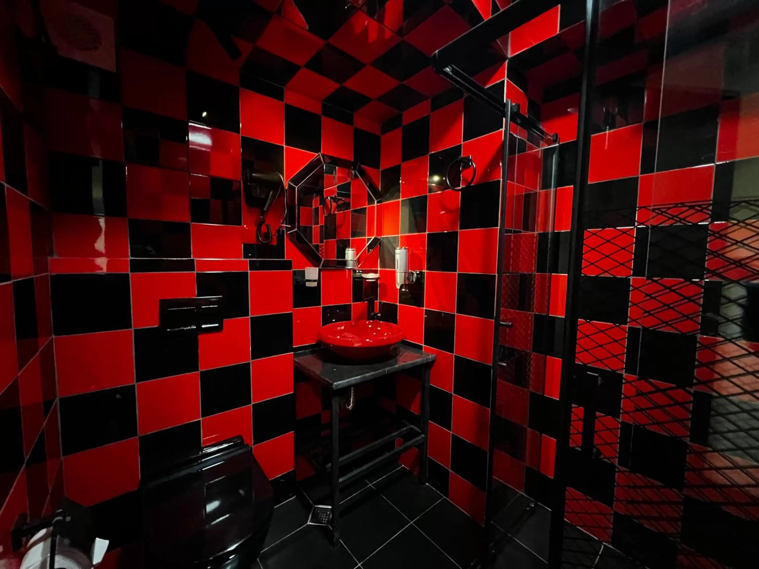 Bathroom in Royal Plaza Hotel