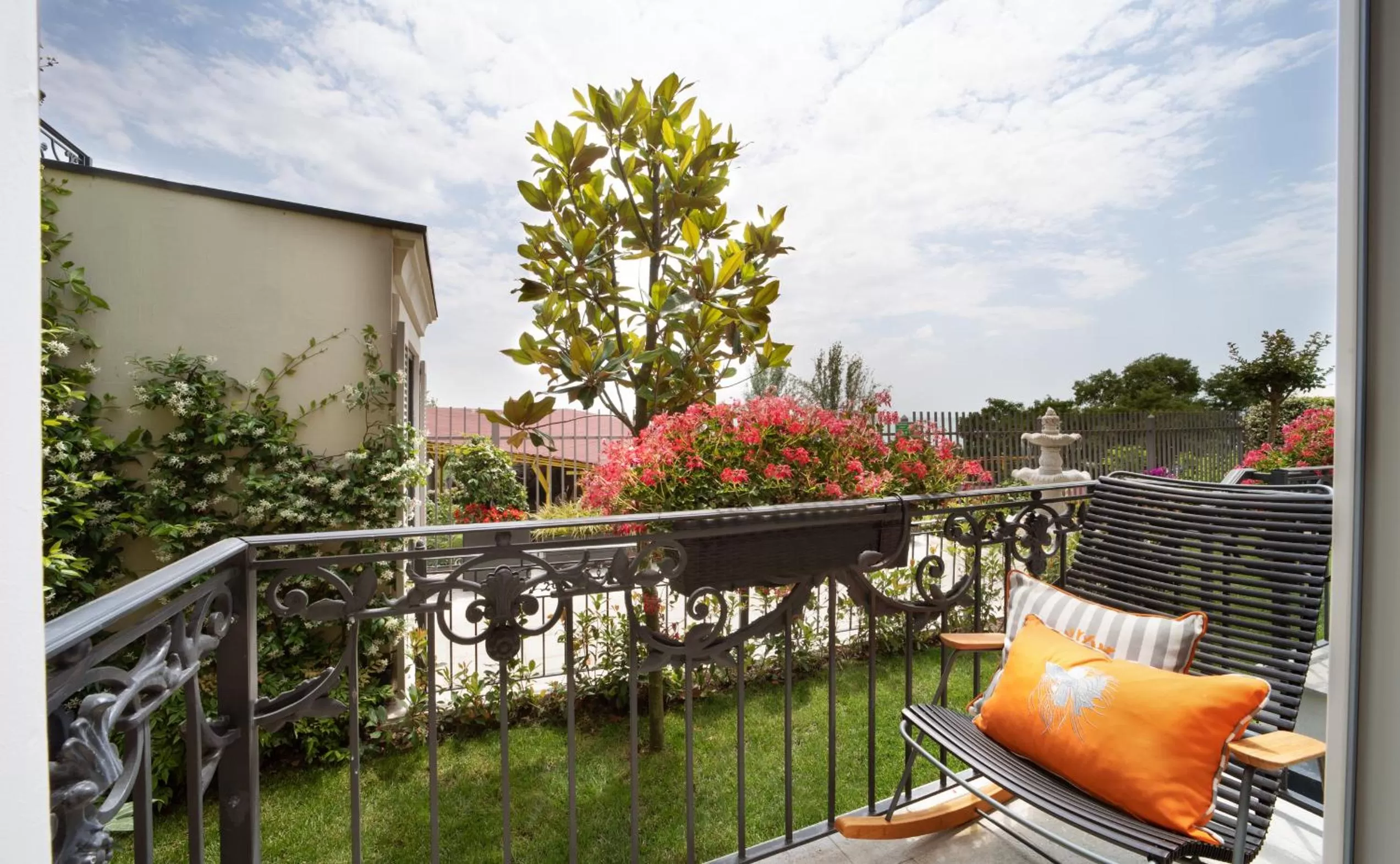 Balcony/Terrace in Mula Hotel