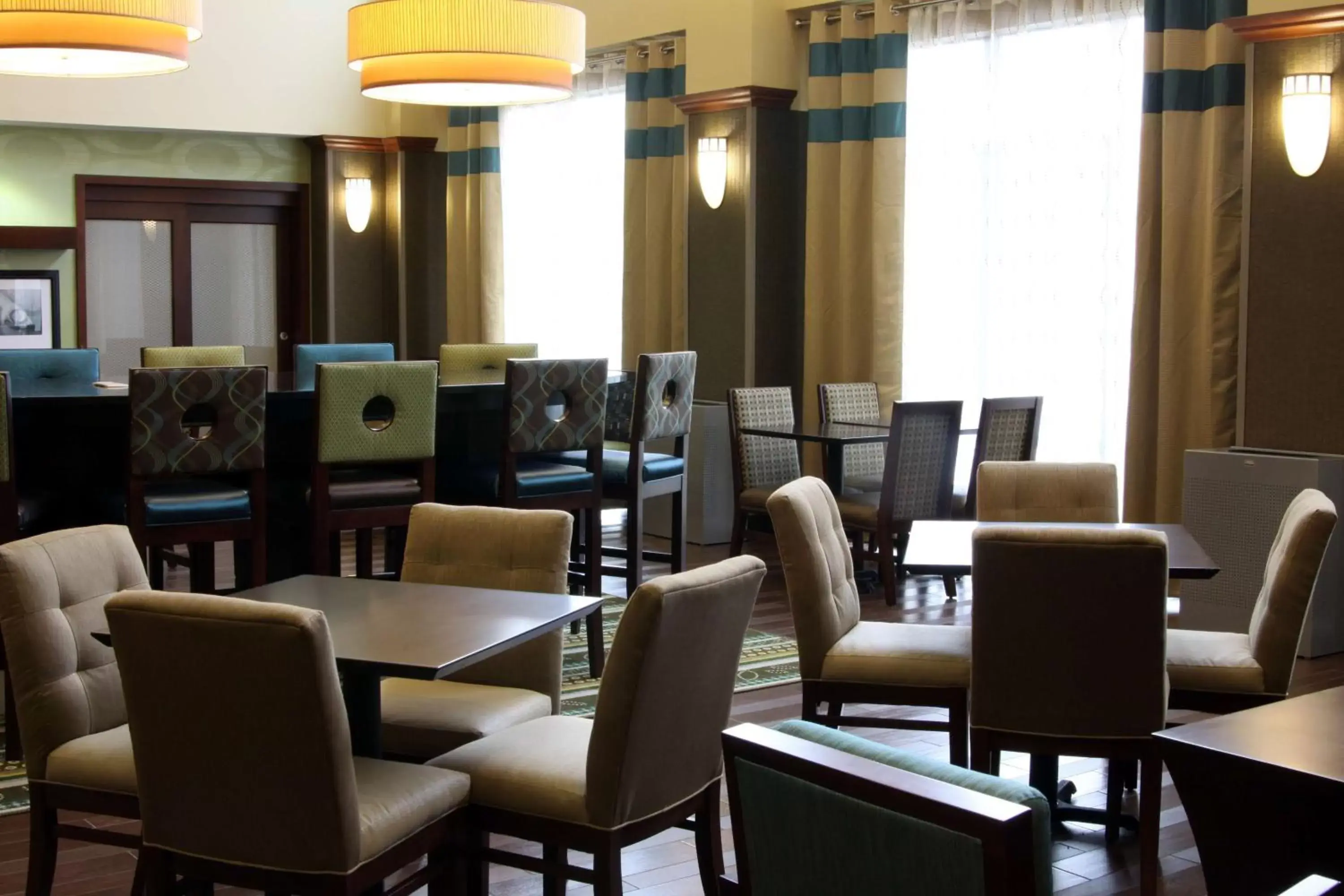 Dining area, Restaurant/Places to Eat in Hampton Inn & Suites Paducah