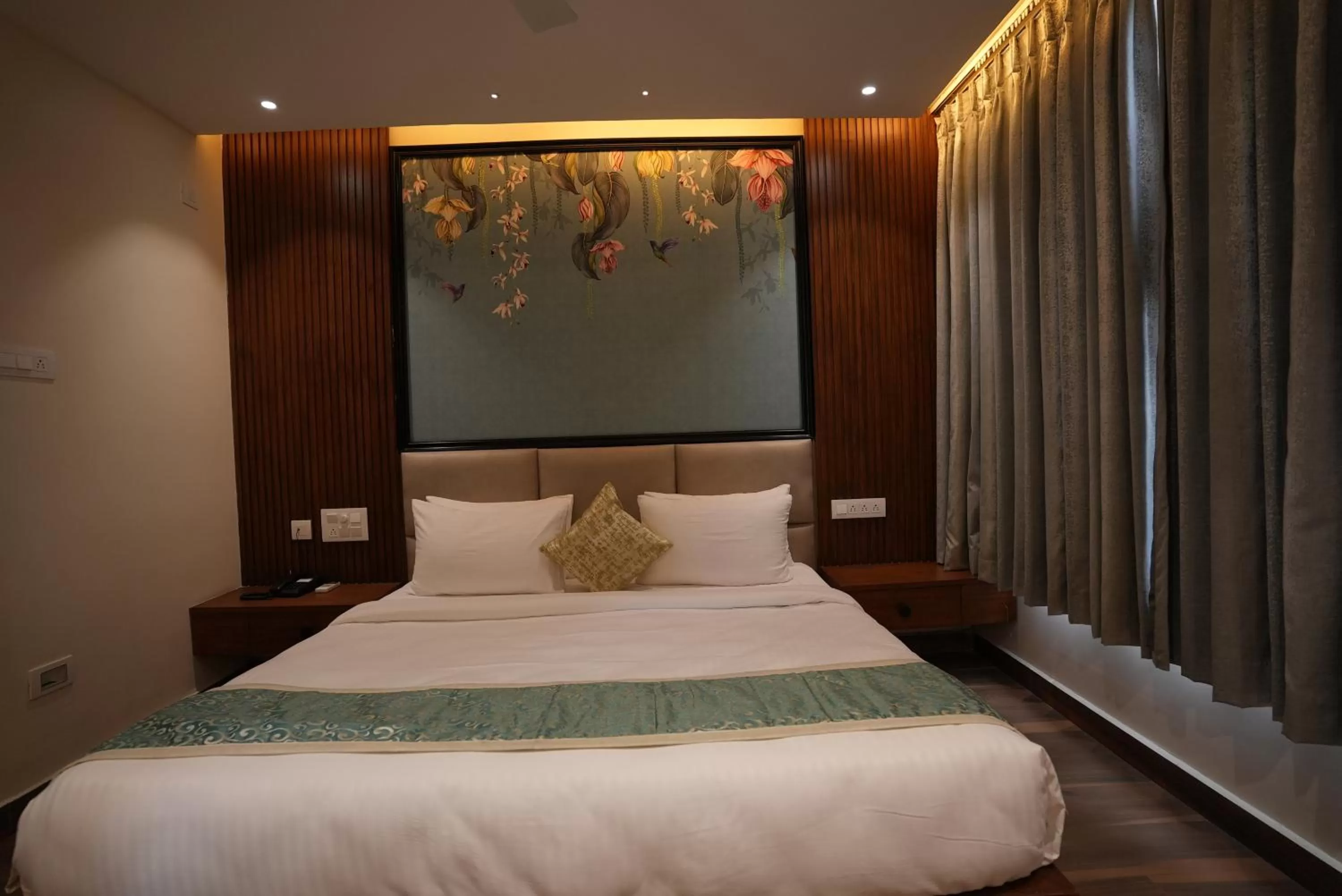 Bed in Eden Park Boutique Hotel