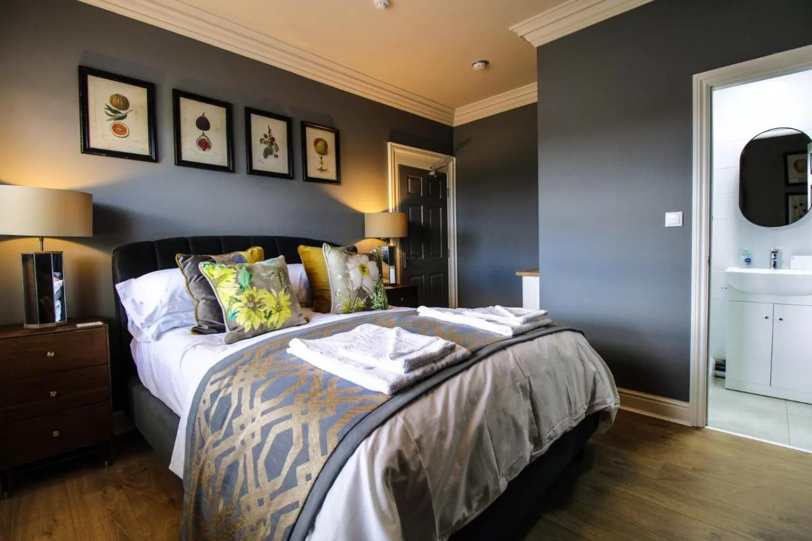 Bed in Three Horseshoes Leamside