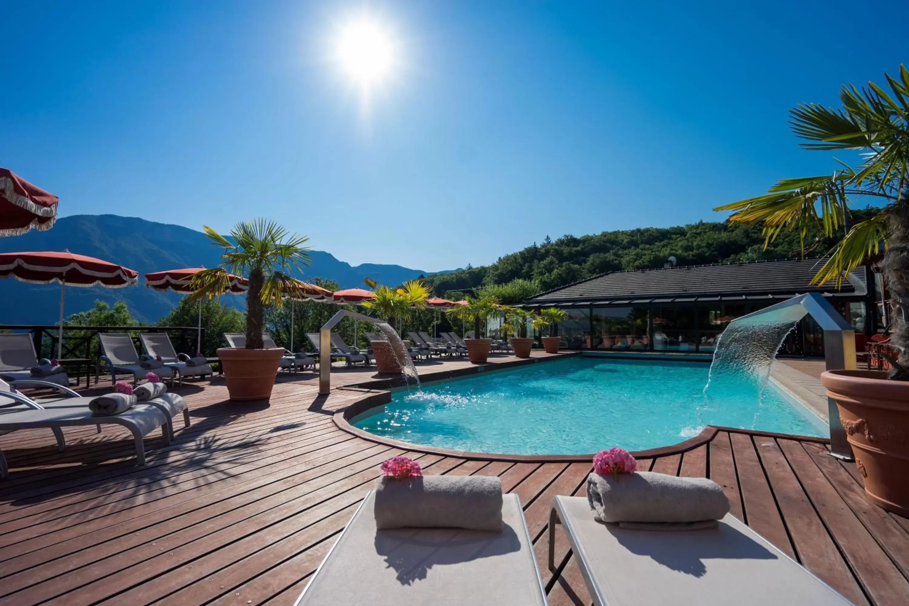 Pool view, Swimming Pool in Les Trésoms Lake and Spa Resort
