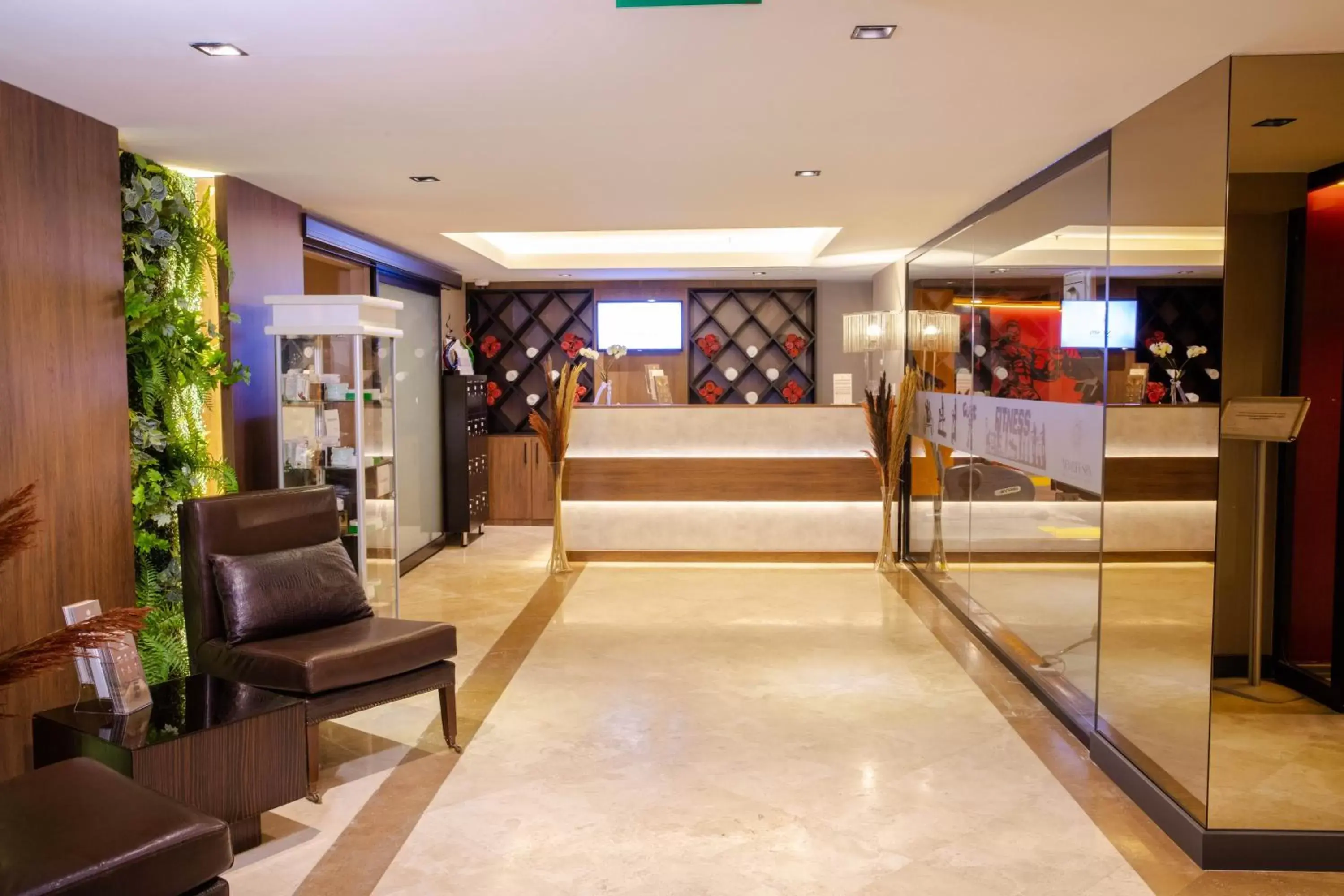 Spa and wellness centre/facilities, Lobby/Reception in New Park Hotel