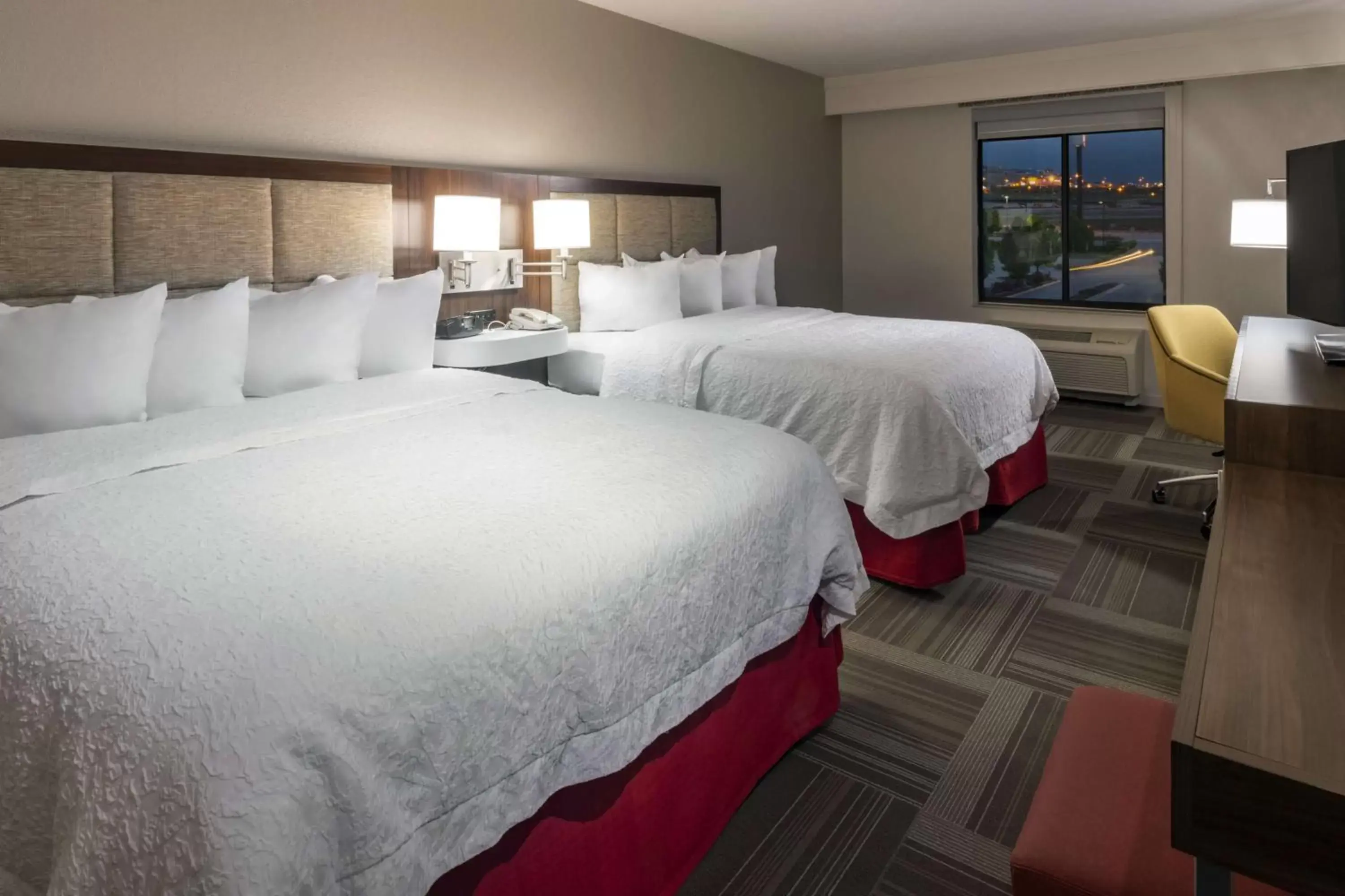 Bed in Hampton Inn Lehi-Thanksgiving Point Bed in Hampton Inn Lehi-Thanksgiving Point