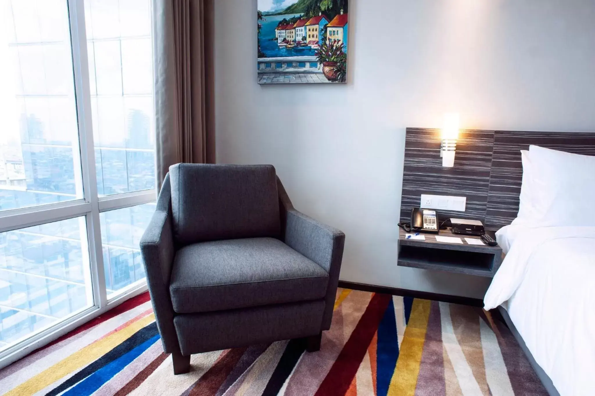 Standard Twin Room with City View and Free Breakfast - Smoking in Holiday Inn Express Surabaya CenterPoint by IHG Standard Twin Room with City View and Free Breakfast - Smoking in Holiday Inn Express Surabaya CenterPoint by IHG