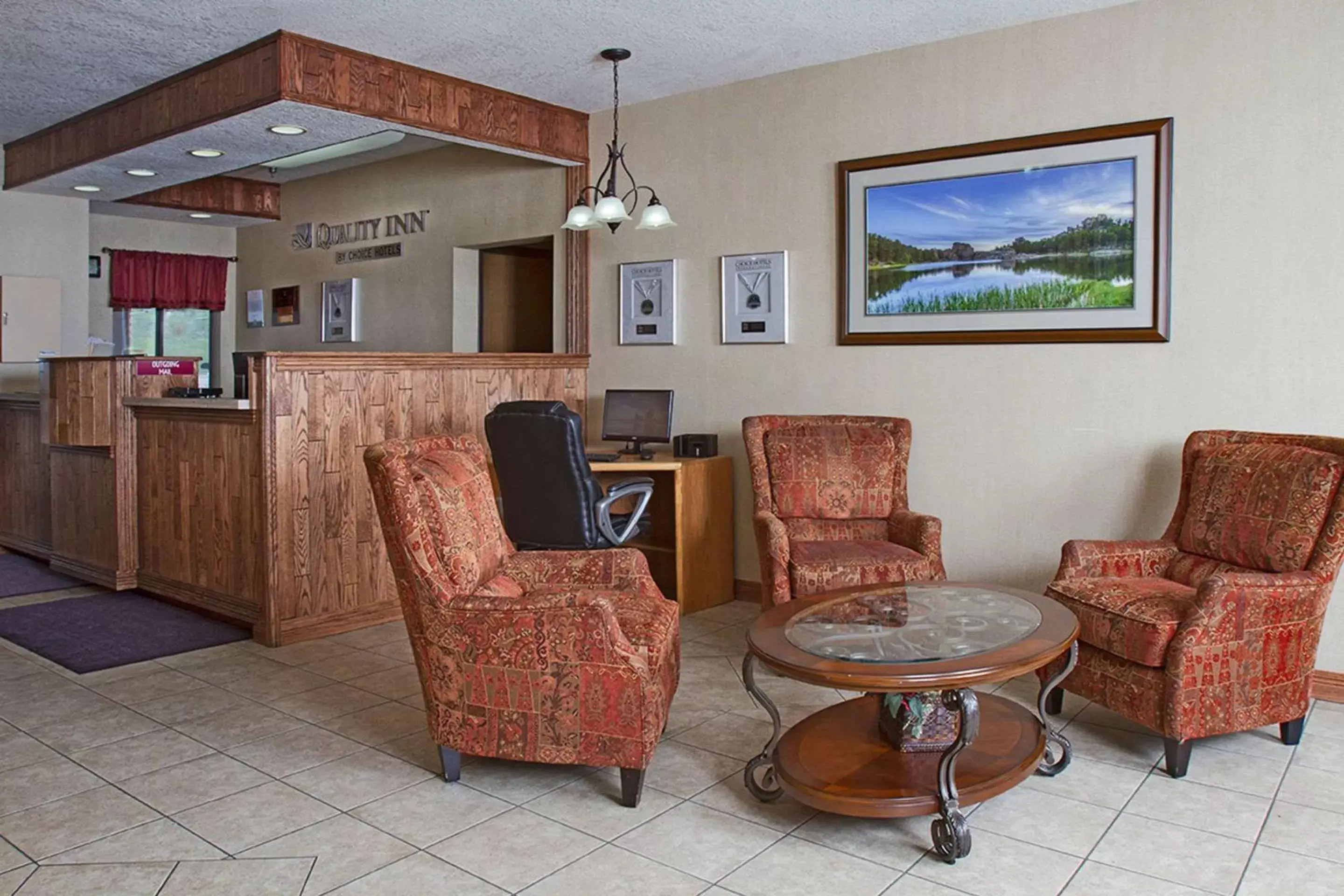Lobby or reception, Seating Area in EverSpring Inn & Suites