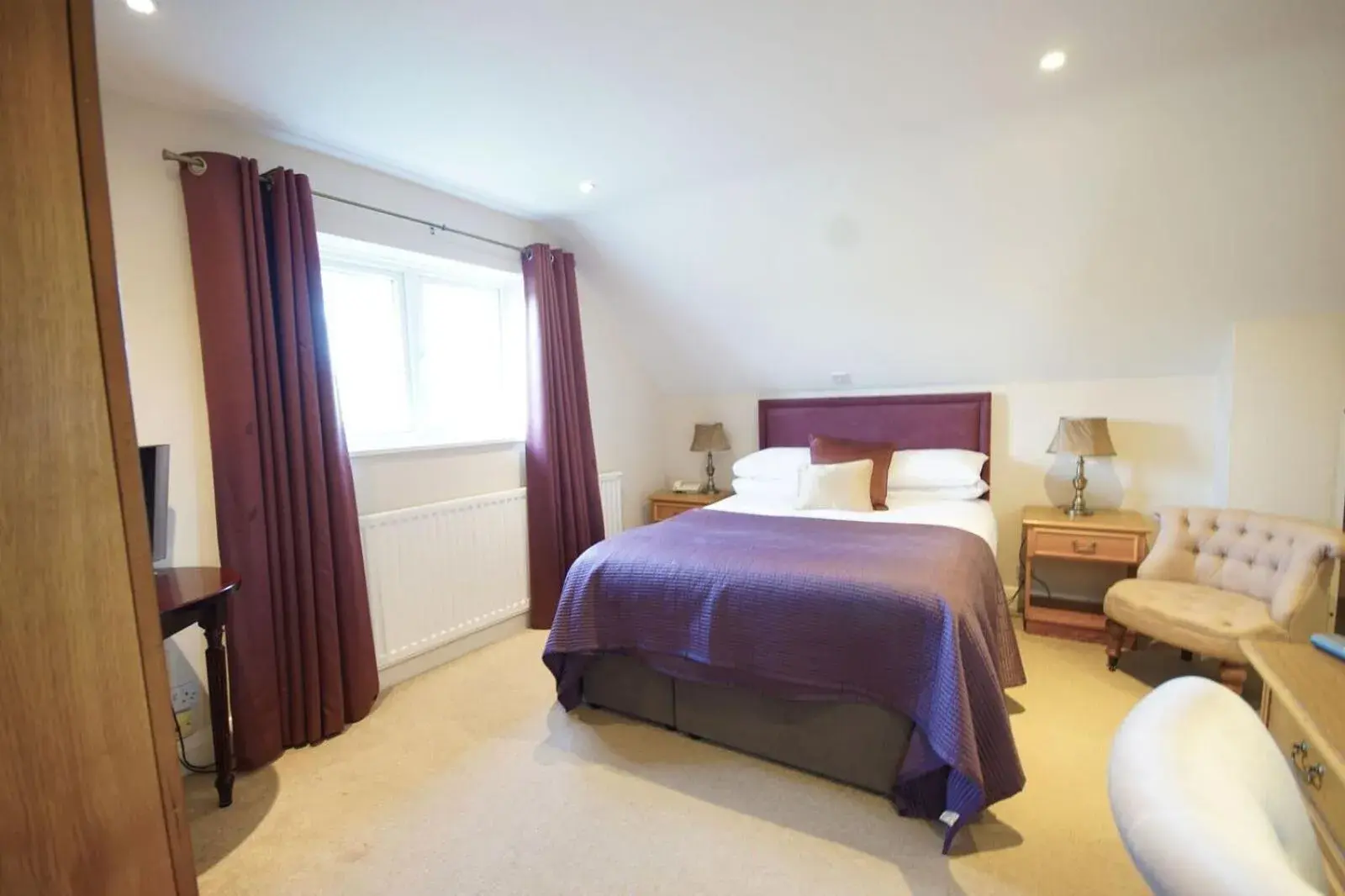 Bedroom, Bed in The Mill House