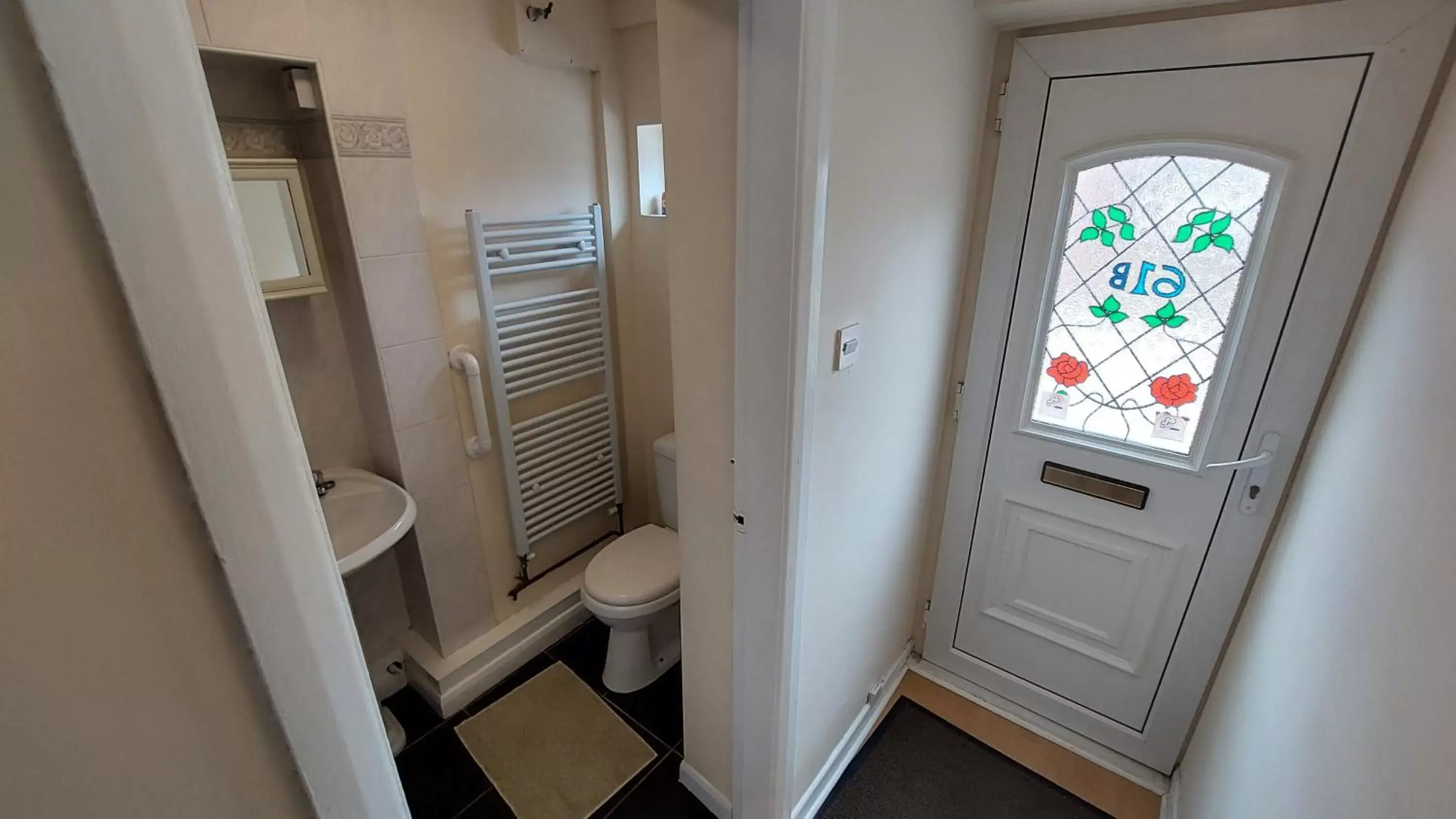 Bathroom in Tennyson Lodge