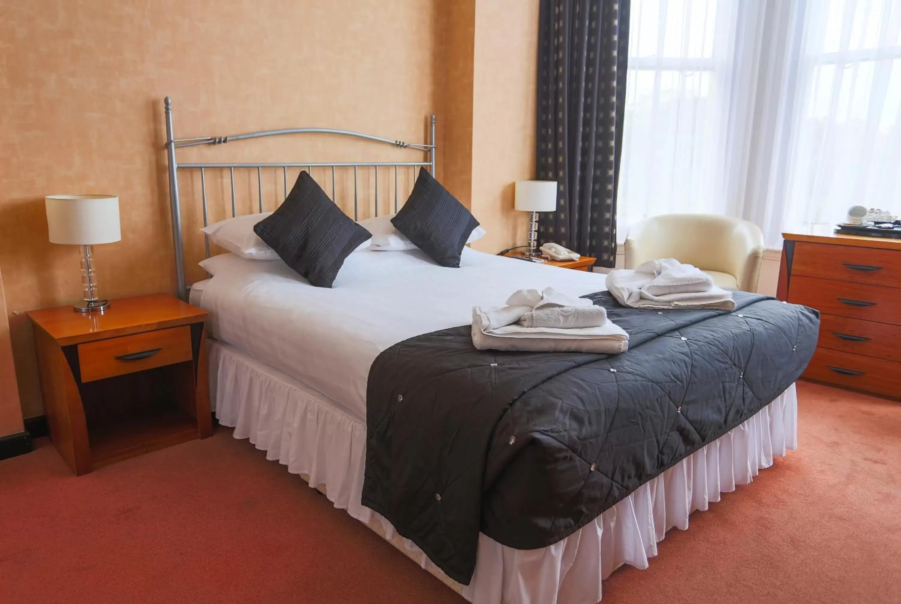 Day, Bed in Royal Exeter Hotel