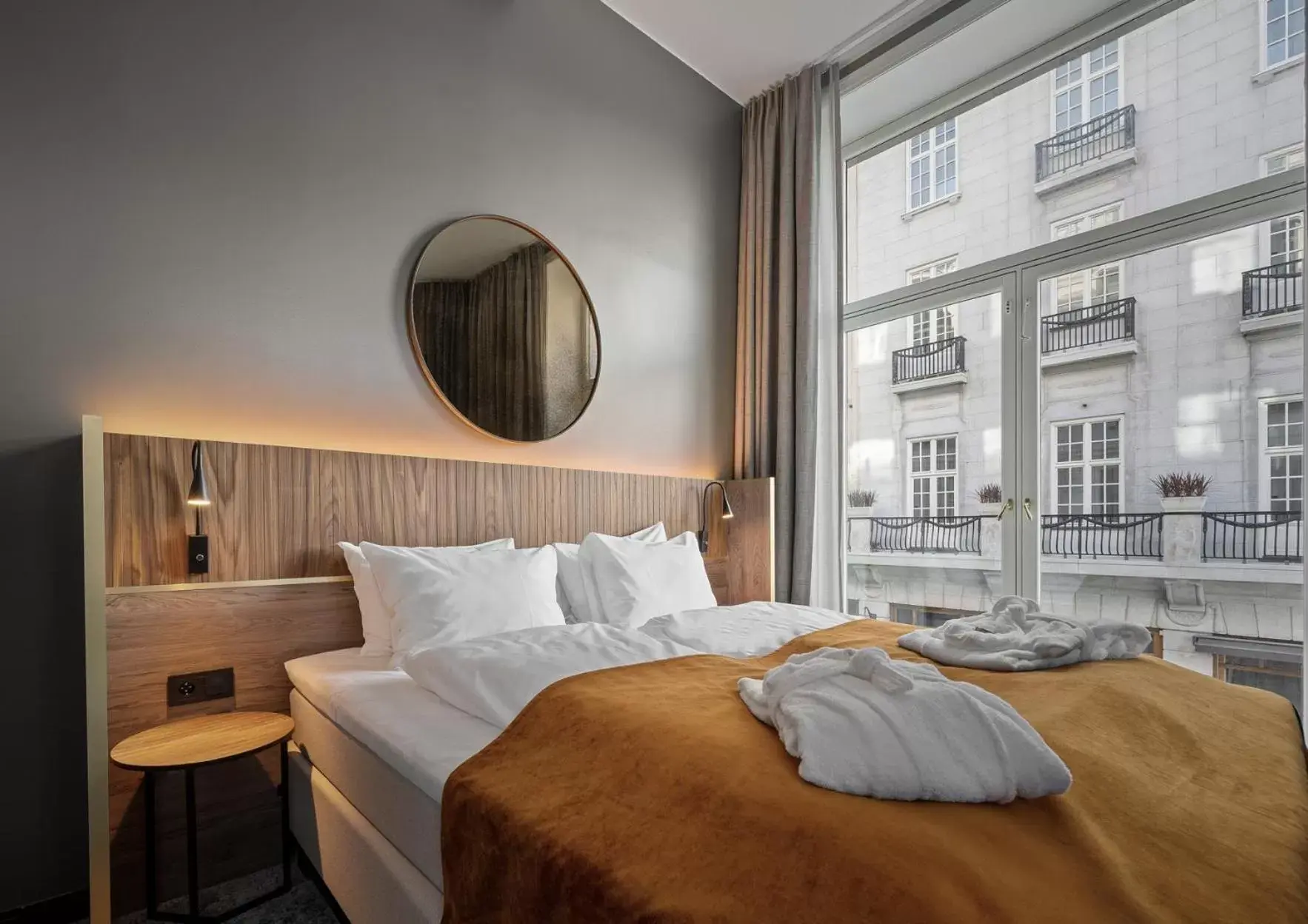 Bedroom, Bed in Karl Johan Hotel