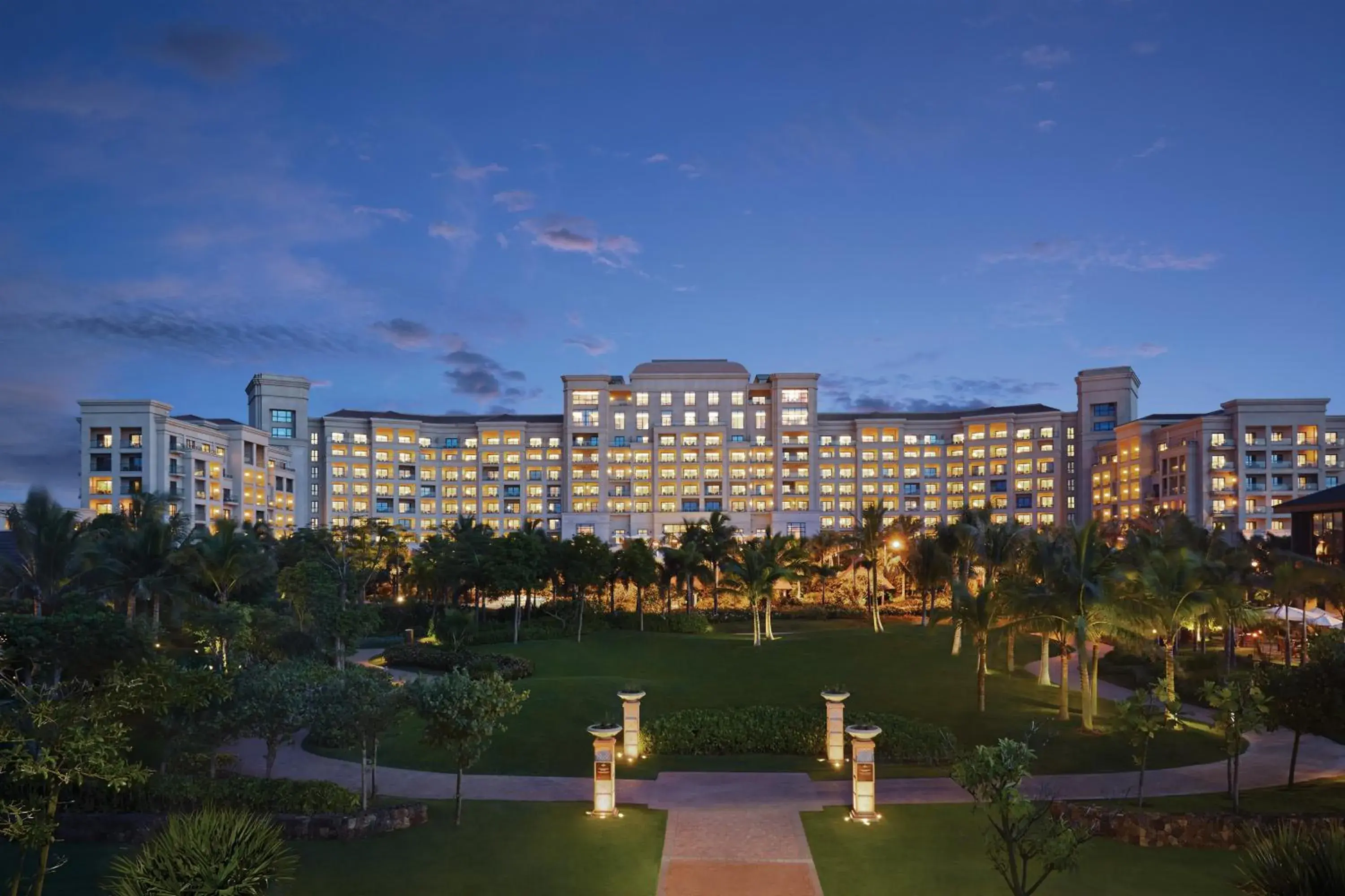 Facade/entrance in Grand Hotel Haikou (soon to be Fairmont Haikou)