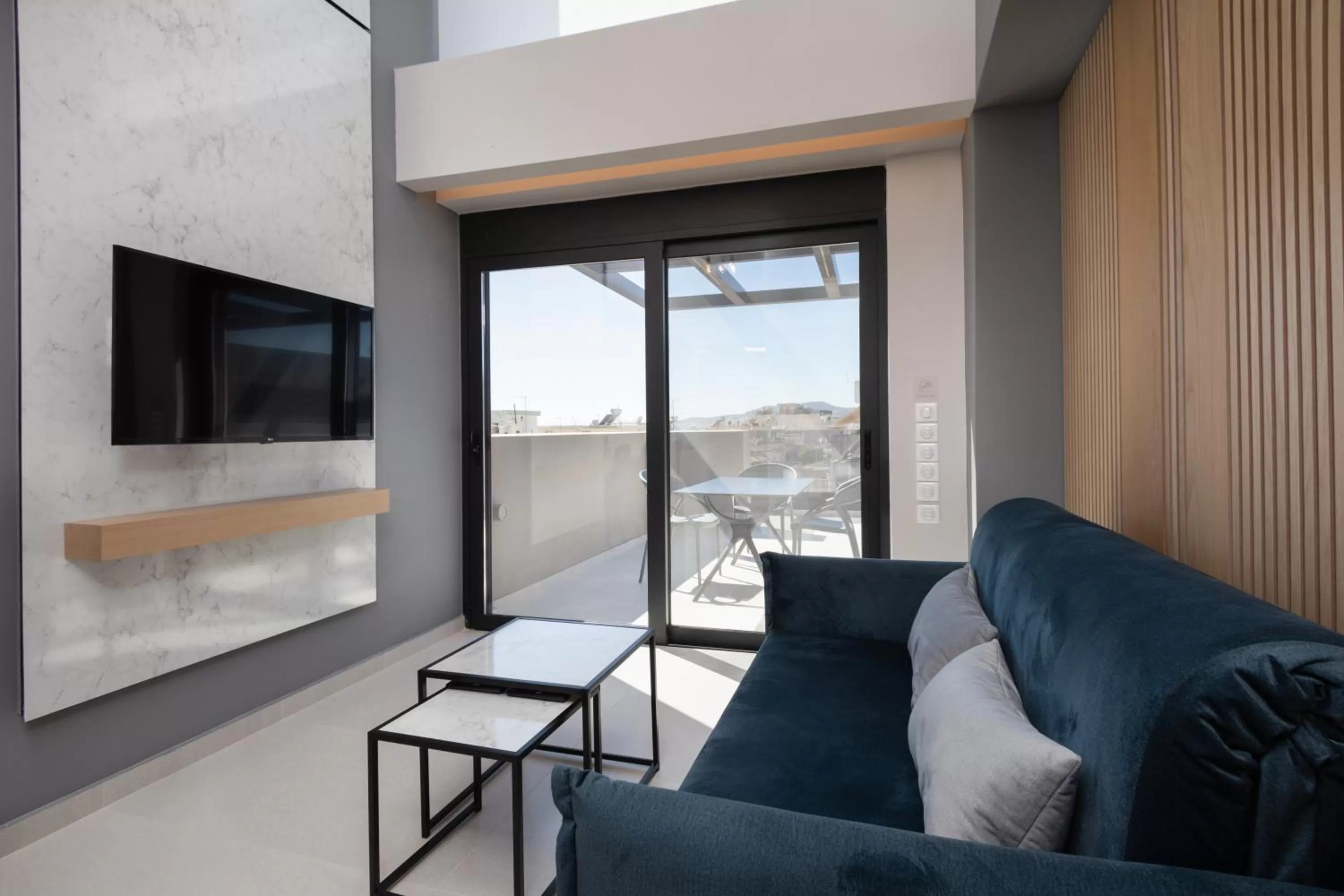 TV and multimedia in LUX&EASY Athens Downtown Residences