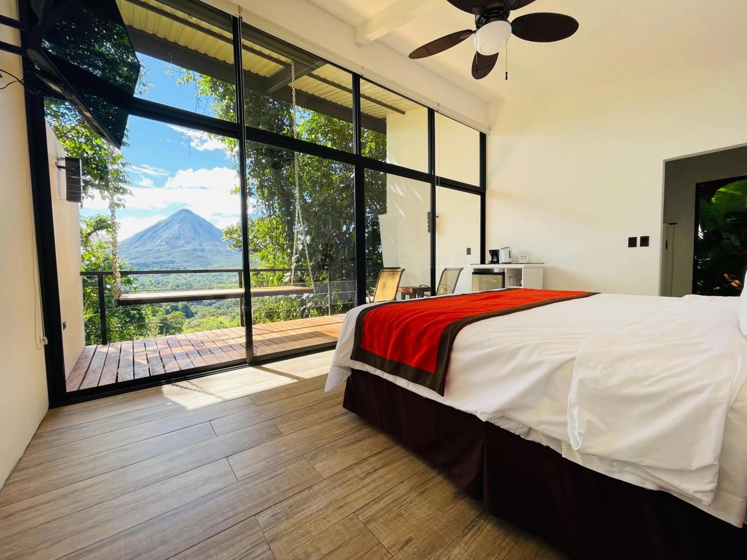 Mountain view, Bed in Sangregado Lodge