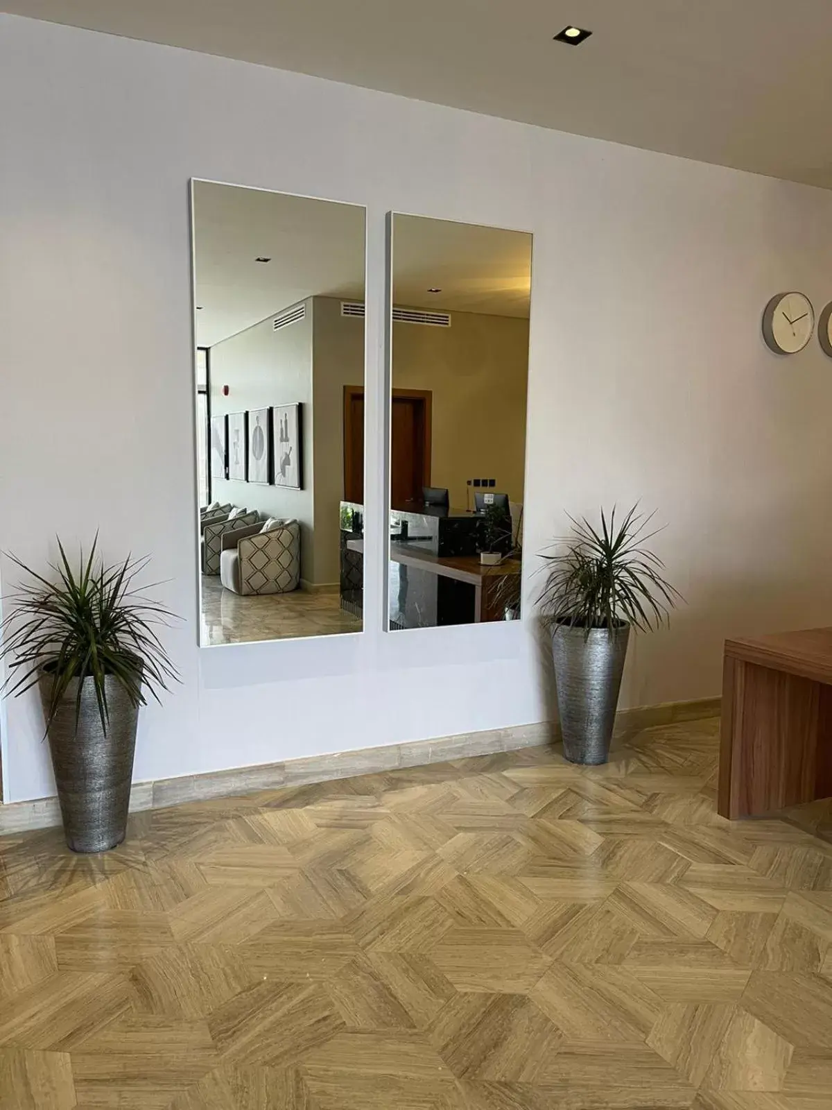 Property building in Voyage Residence فوياج ريسيدنس للشقق المخدومة Property building in Voyage Residence فوياج ريسيدنس للشقق المخدومة