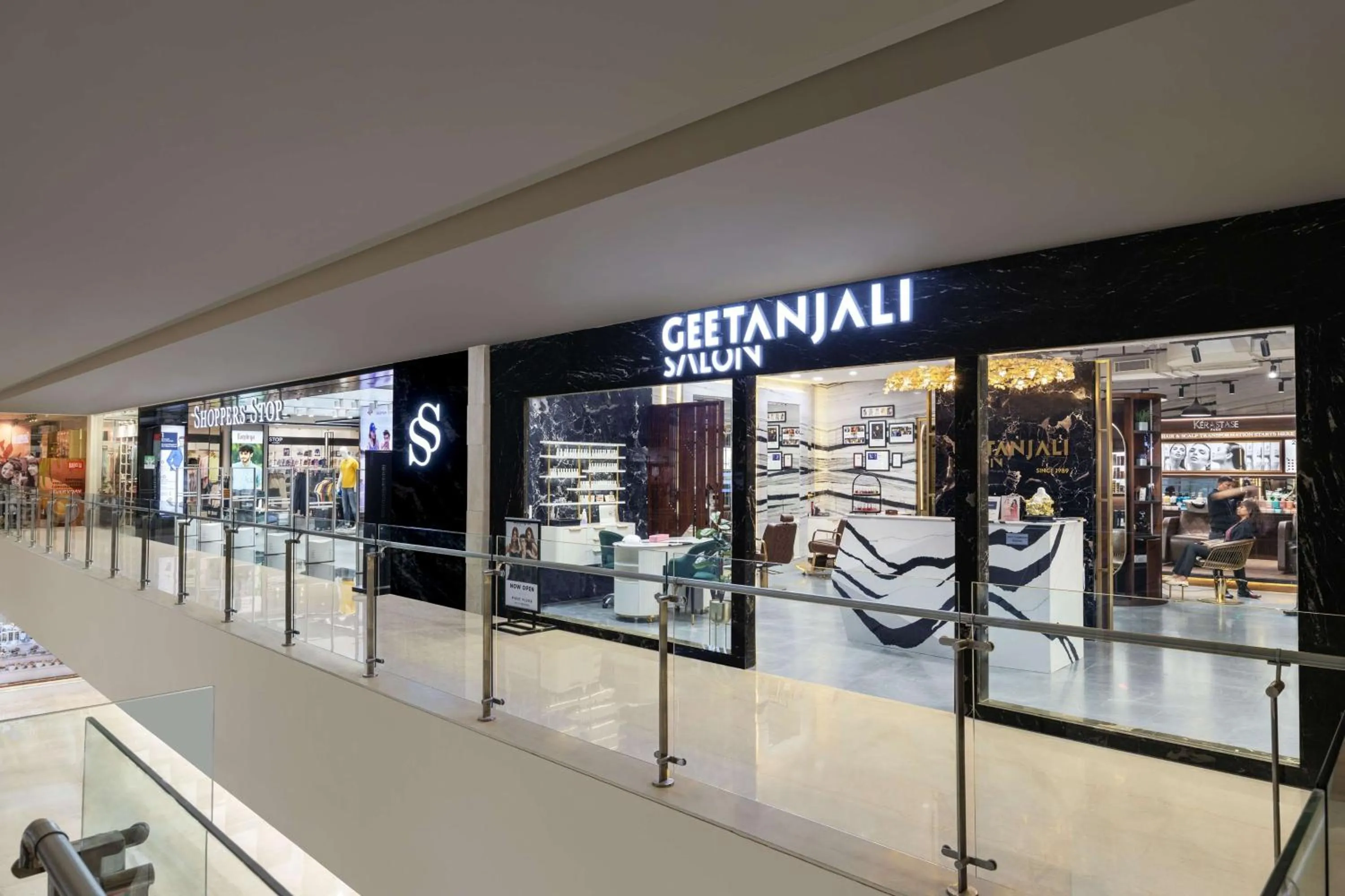 Property building in Radisson Blu Hotel New Delhi Dwarka