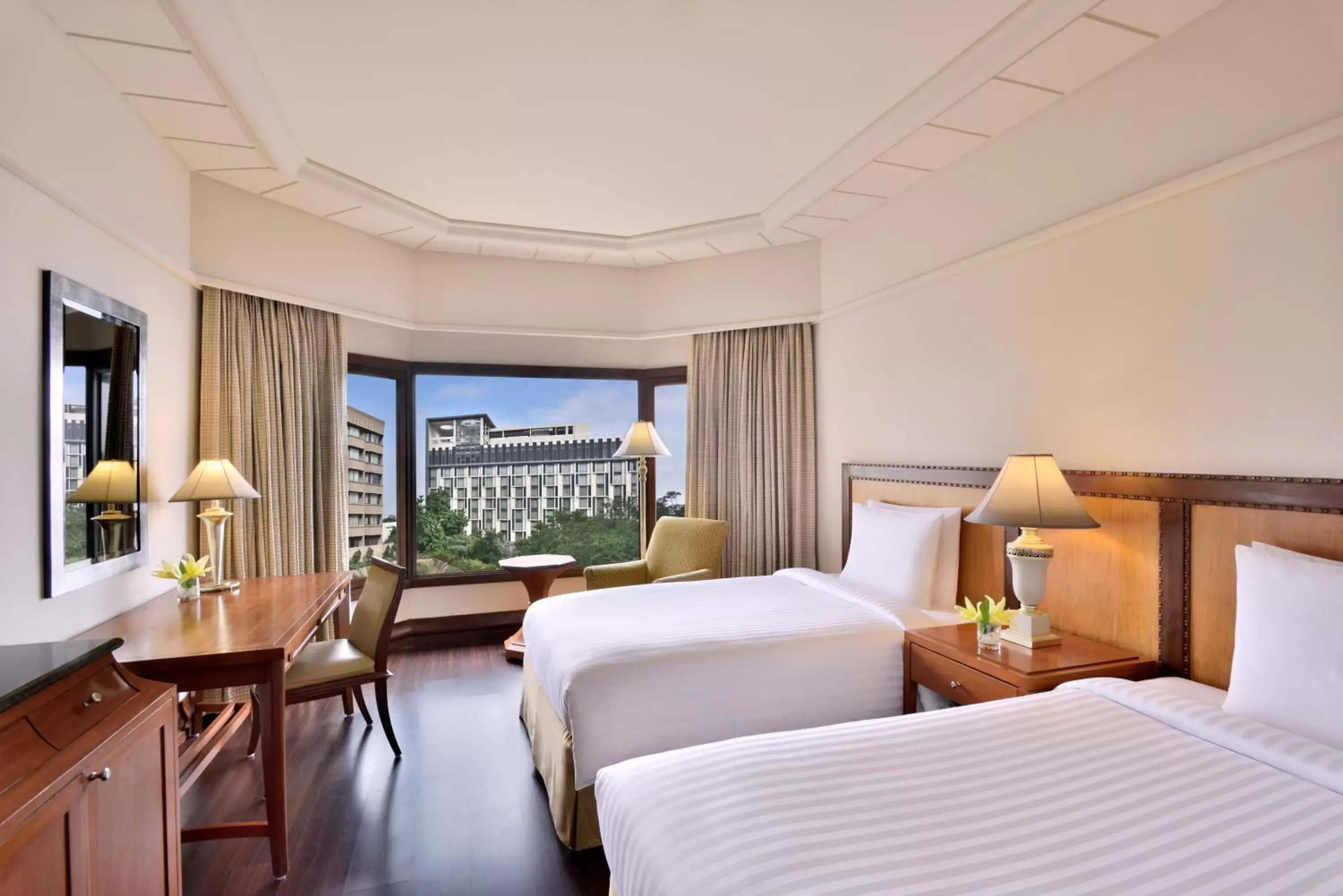 Deluxe Twin with Bathtub in Hyderabad Marriott Hotel & Convention Centre Deluxe Twin with Bathtub in Hyderabad Marriott Hotel & Convention Centre