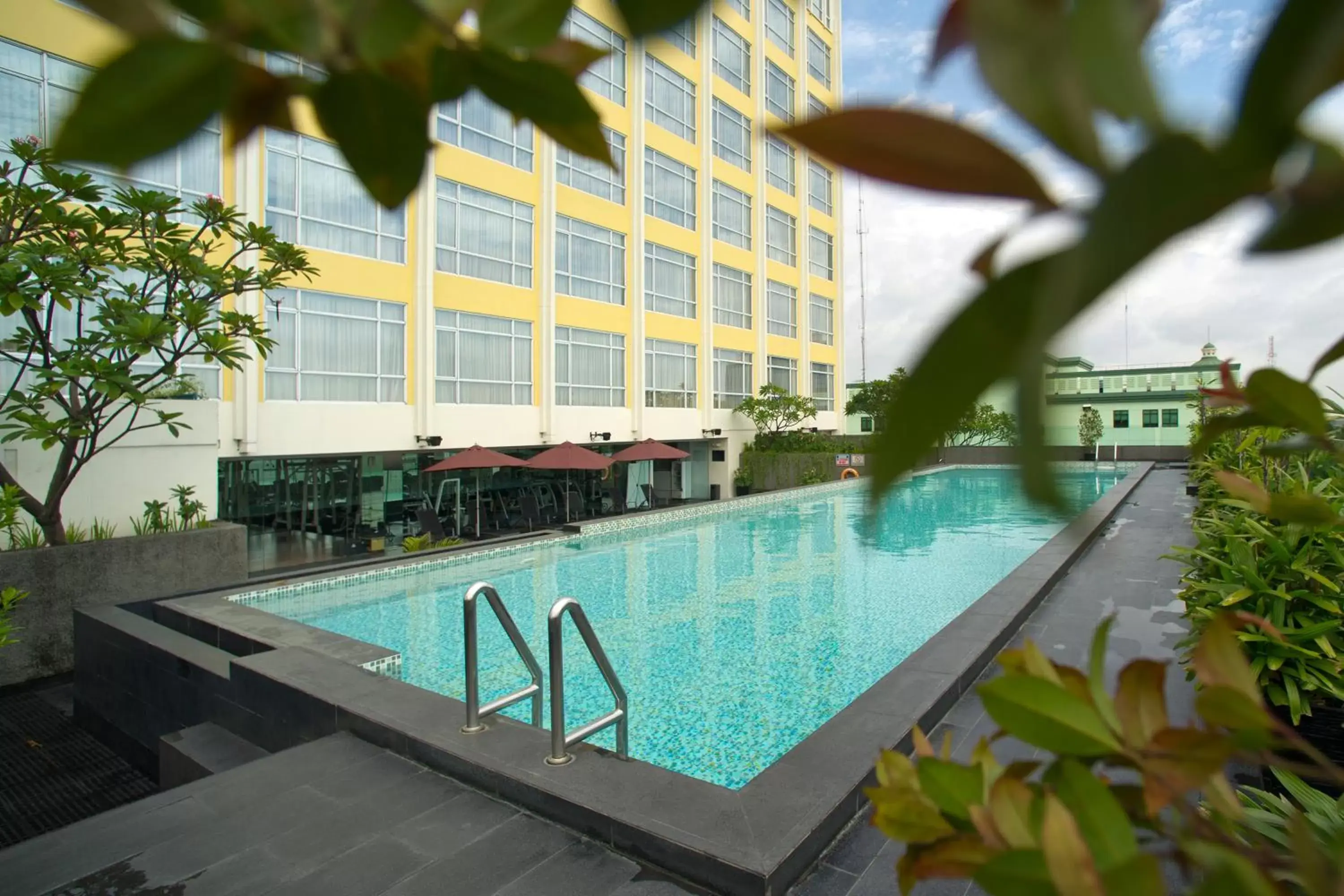 Swimming Pool in Grand Zuri Cikarang Jababeka