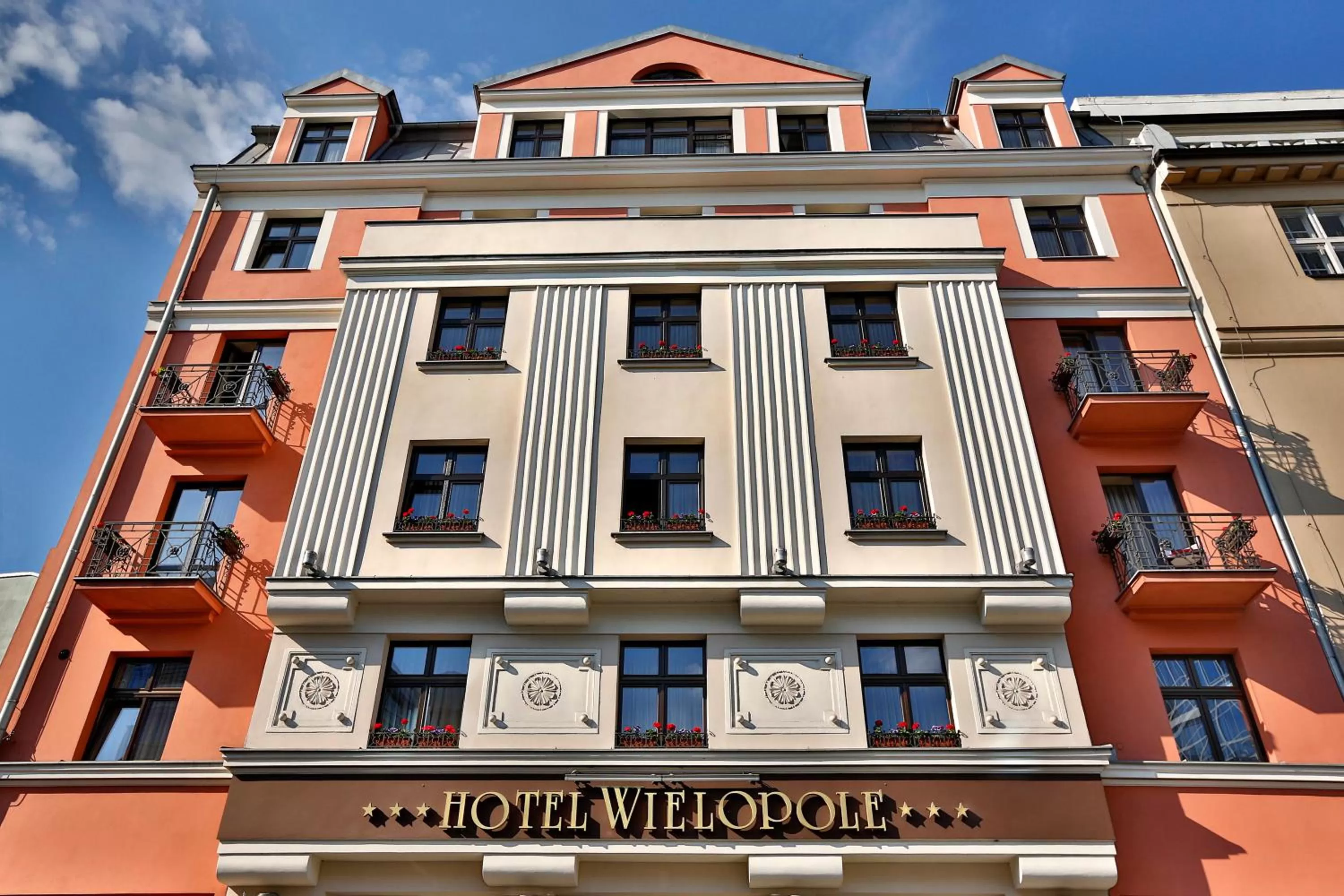 Facade/entrance in Hotel Wielopole