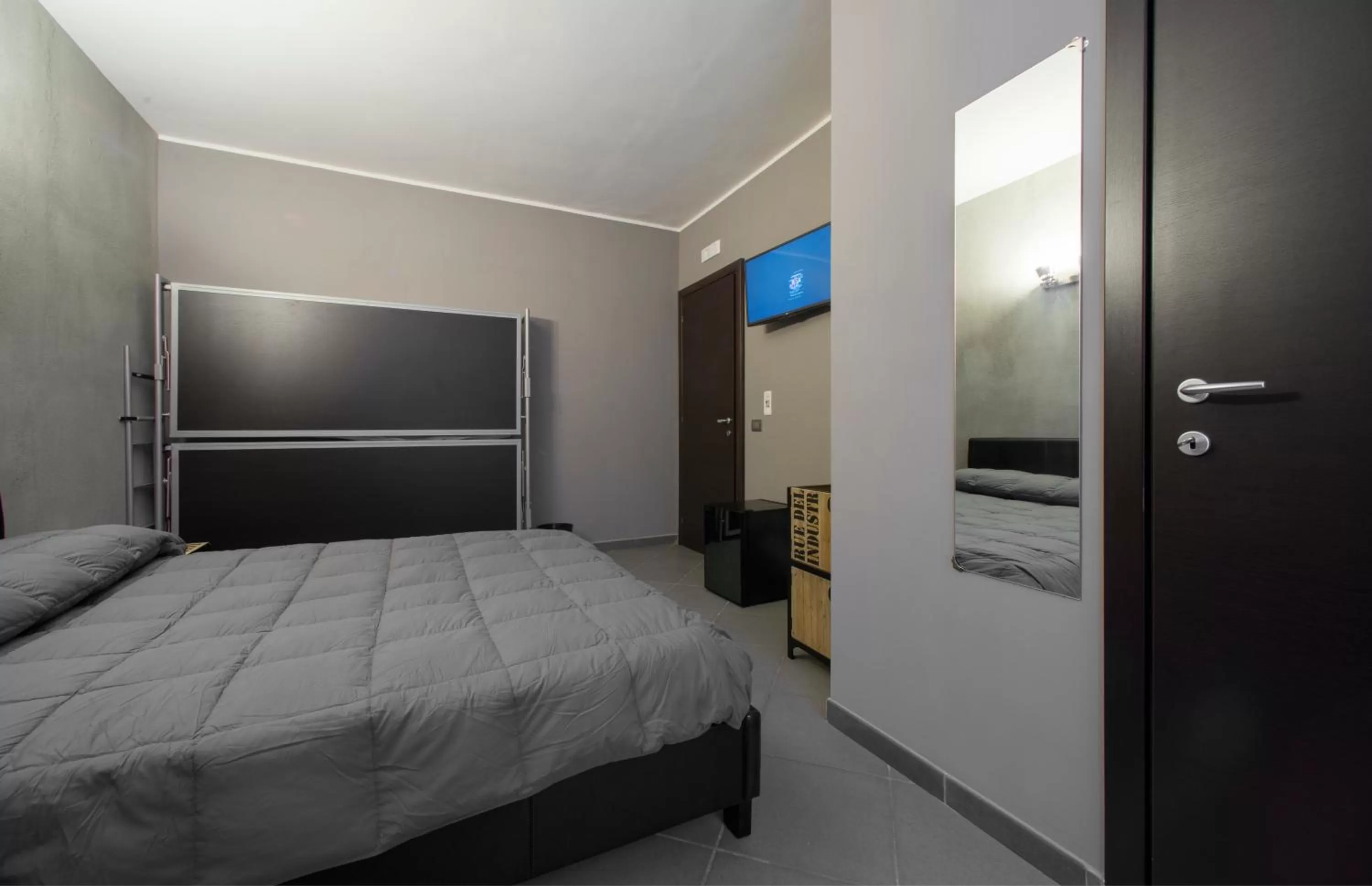 Photo of the whole room, Bed in Il Taschino Suite