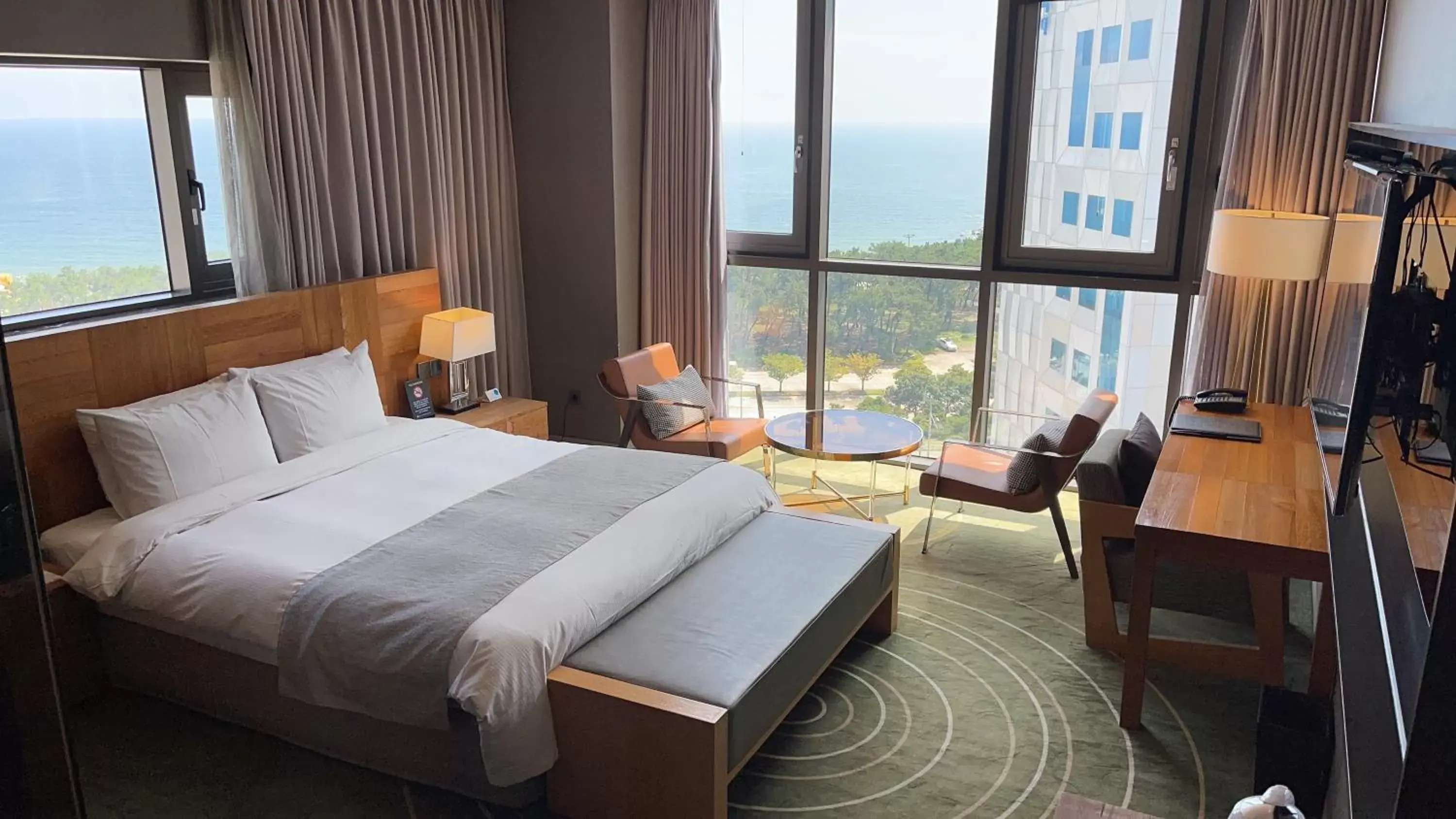 Bed in Best Louis Hamilton Hotel Haeundae