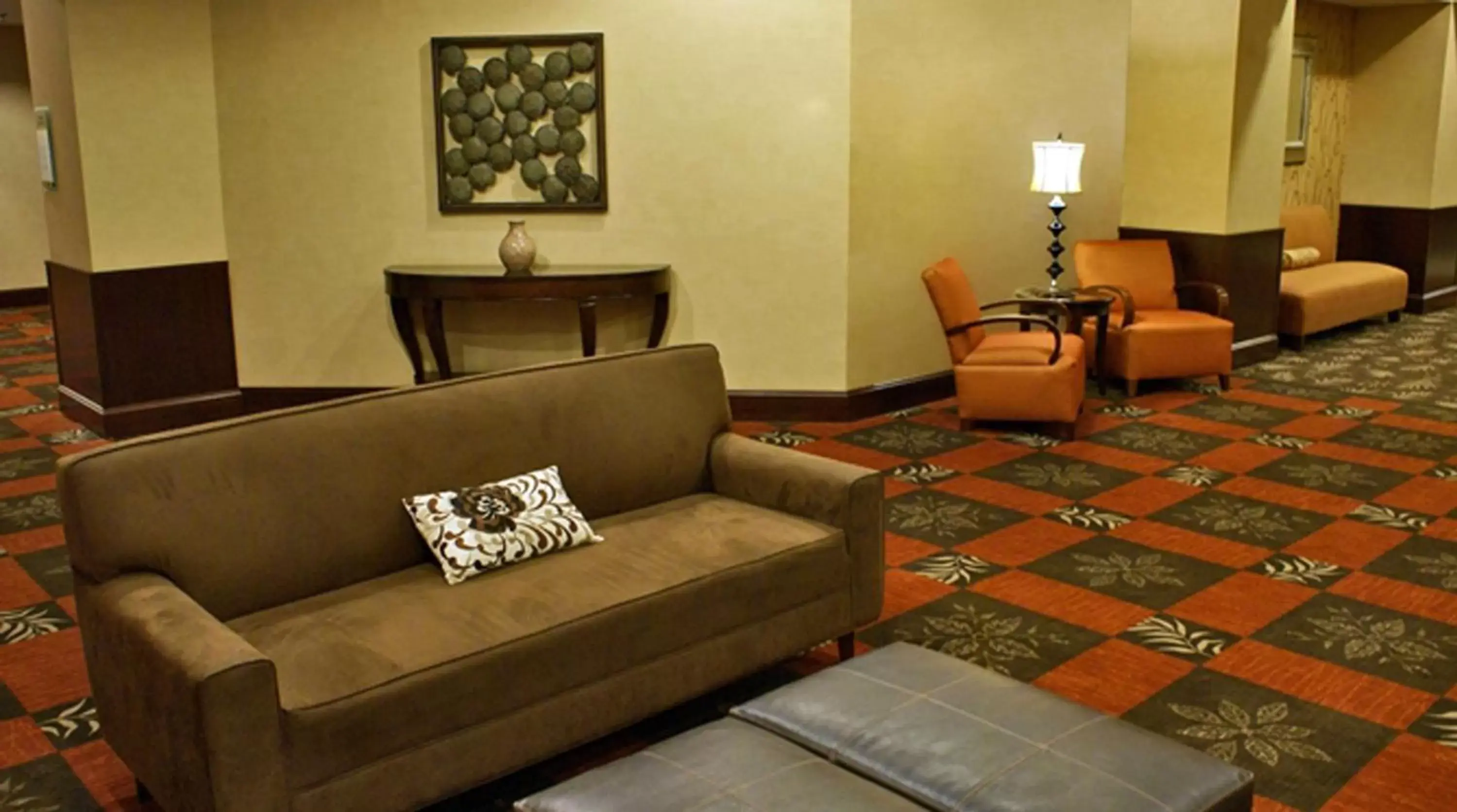 Lobby or reception, Seating Area in DoubleTree by Hilton Rocky Mount