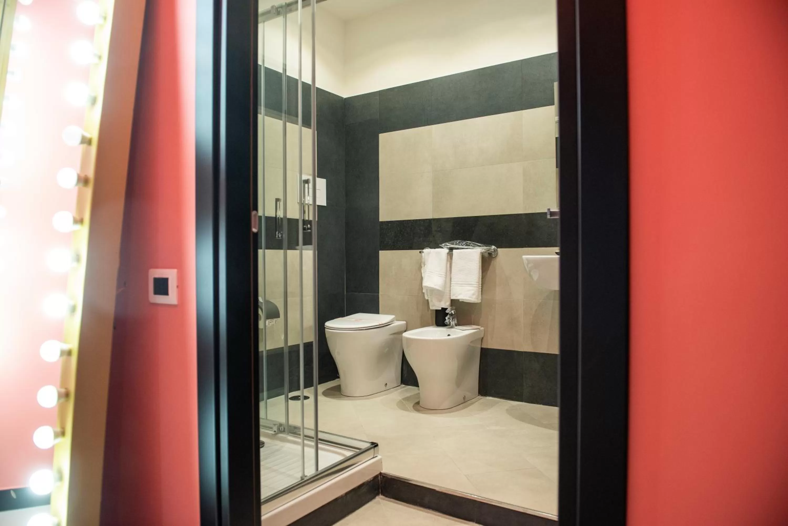 Bathroom in D'amelio'S suites