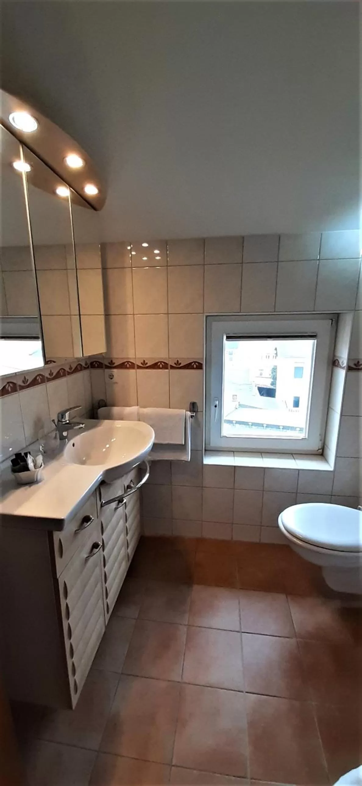 Bathroom in Hotel Meereswelle - Anno 1875