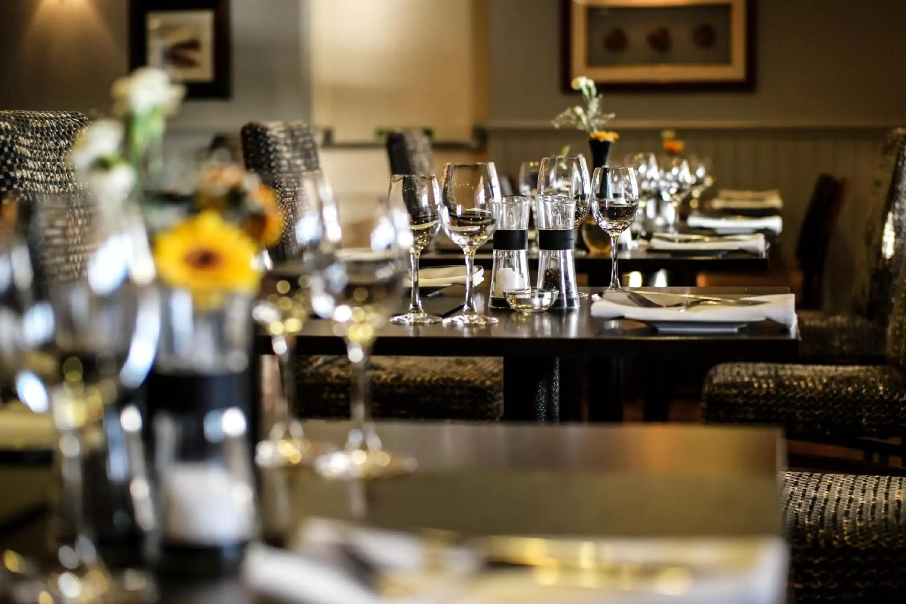 Dining area, Restaurant/Places to Eat in Crown Lodge Hotel