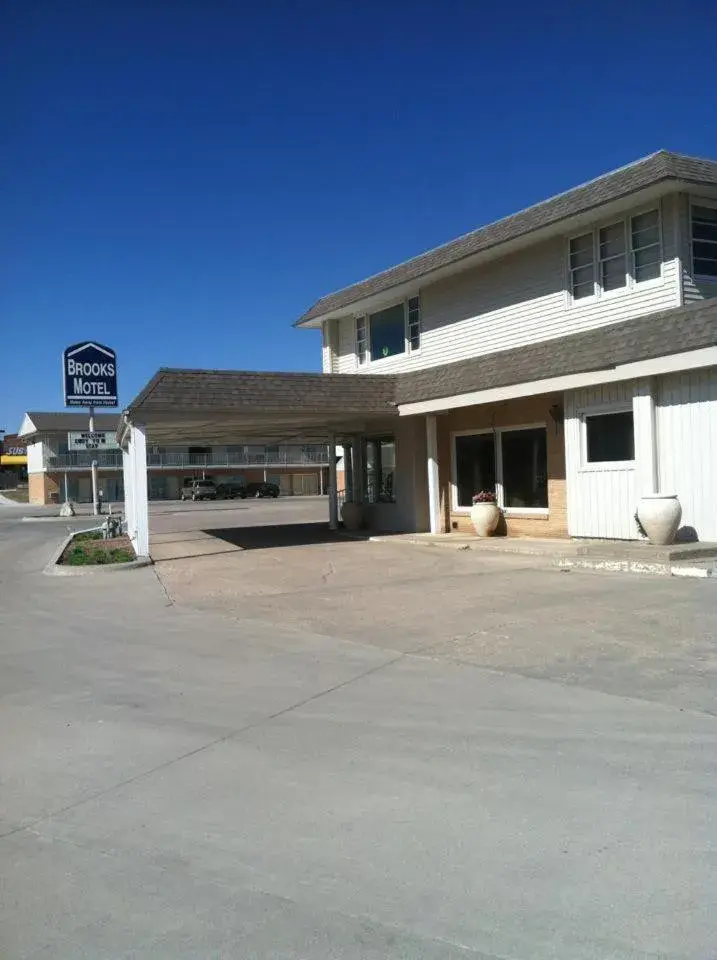 Property Building in Brooks Motel