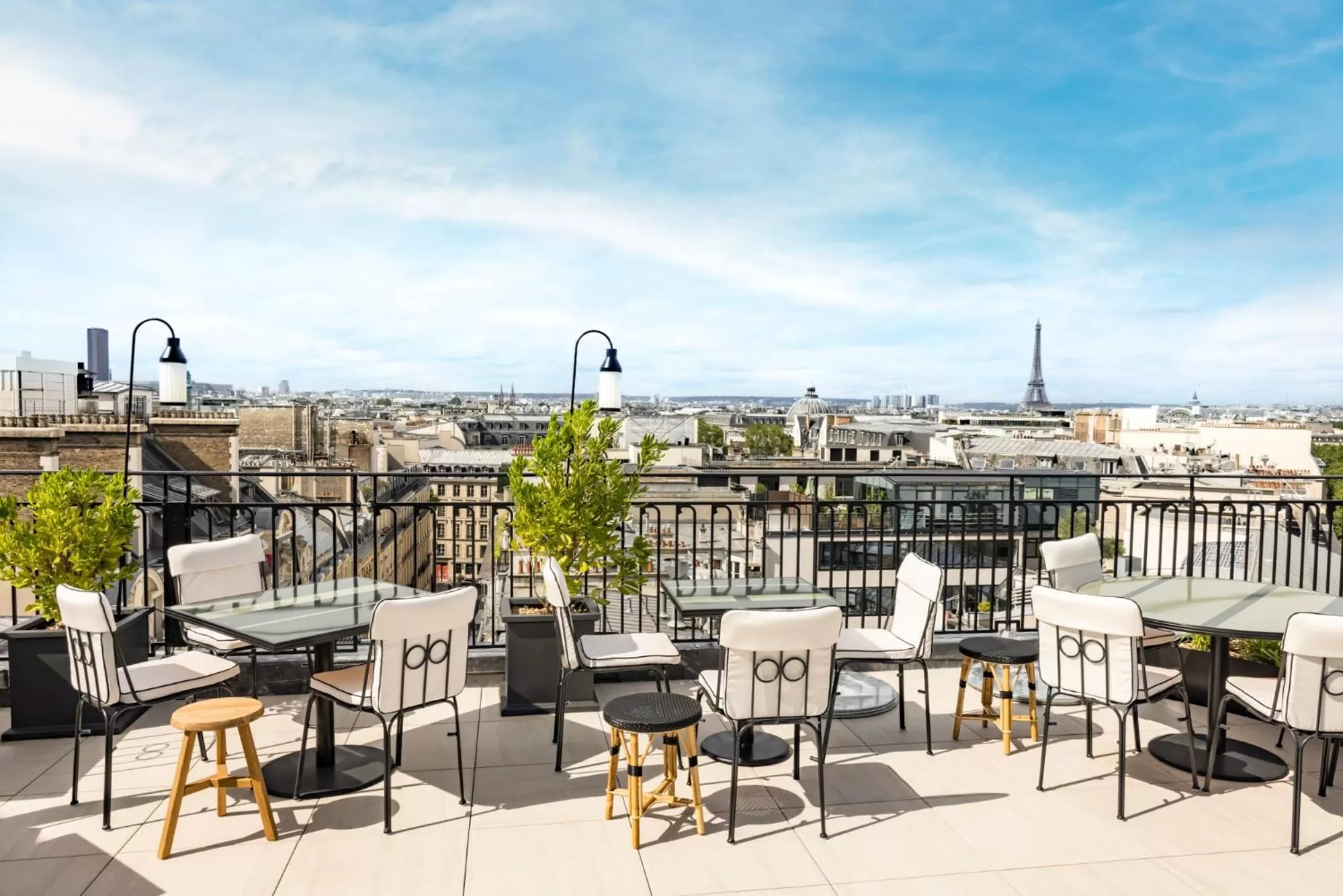Patio in Kimpton - St Honoré Paris by IHG
