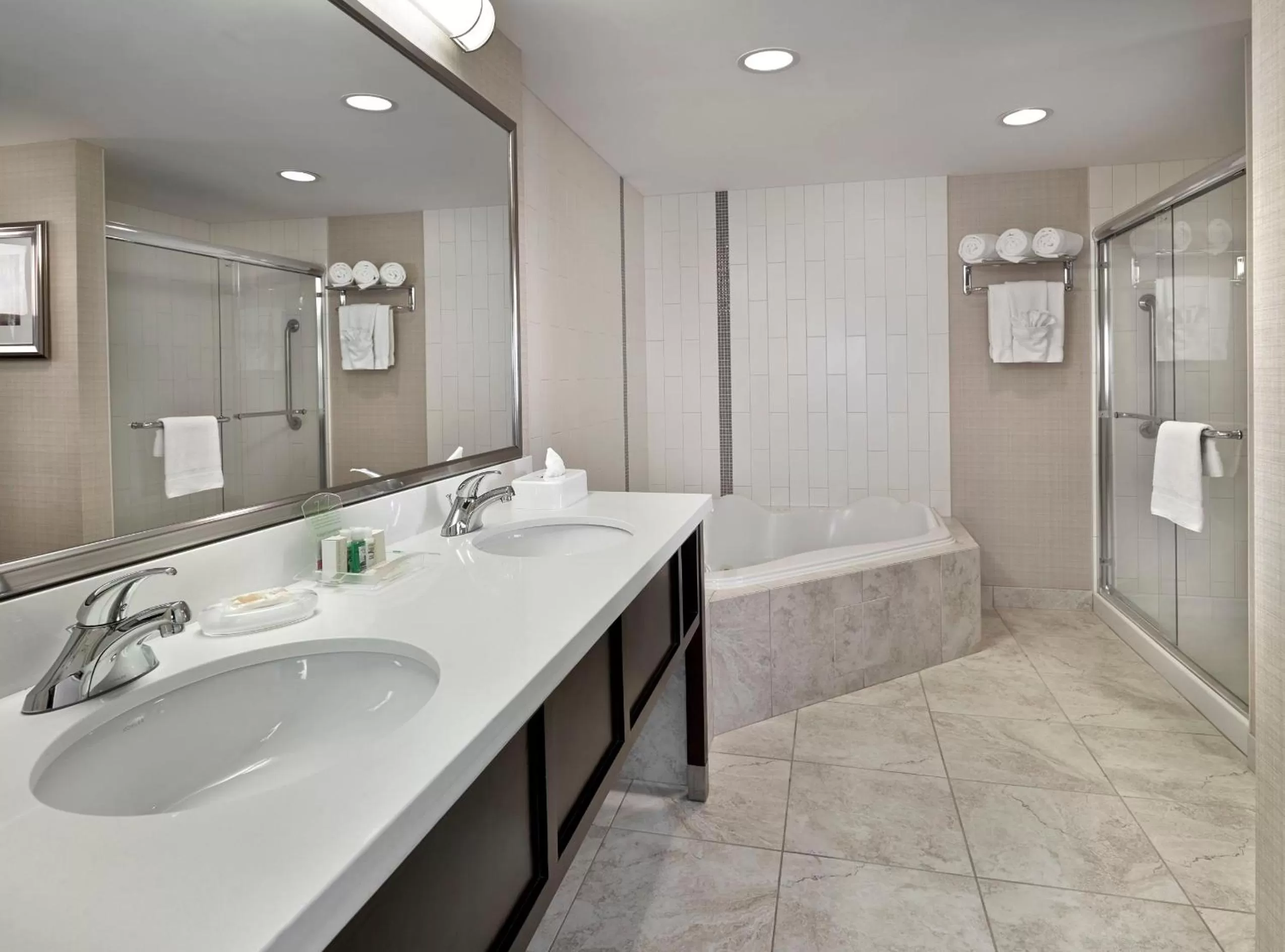 Bedroom in Holiday Inn Conference Centre Edmonton South by IHG