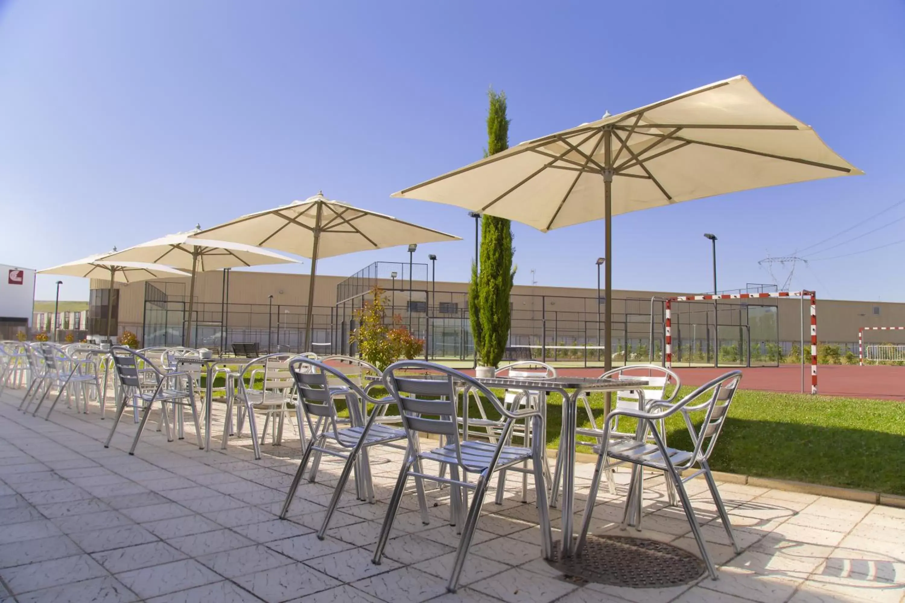 Balcony/Terrace, Restaurant/Places to Eat in Hq La Galeria