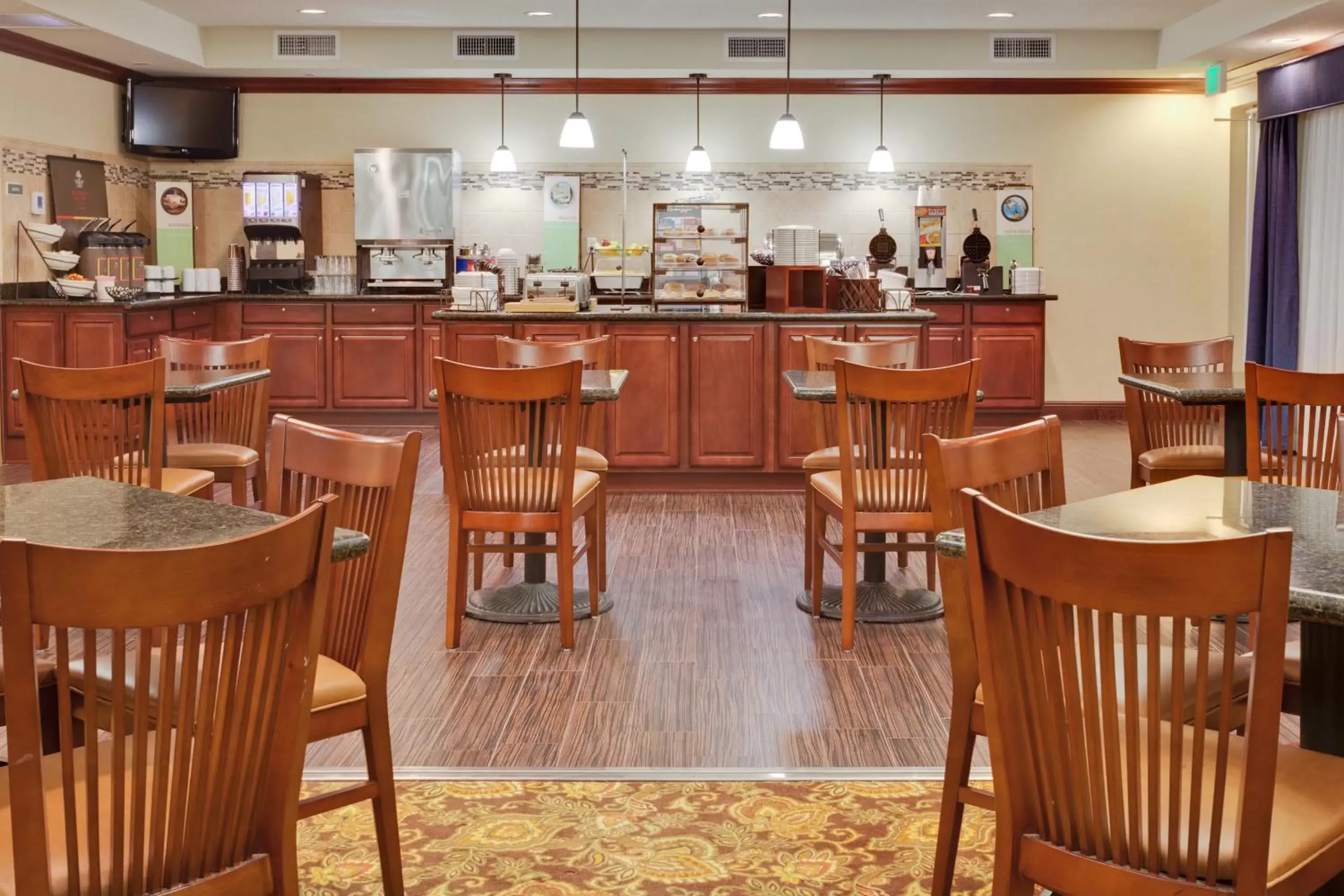Restaurant/places to eat in Country Inn & Suites by Radisson, Port Orange-Daytona, FL Restaurant/places to eat in Country Inn & Suites by Radisson, Port Orange-Daytona, FL