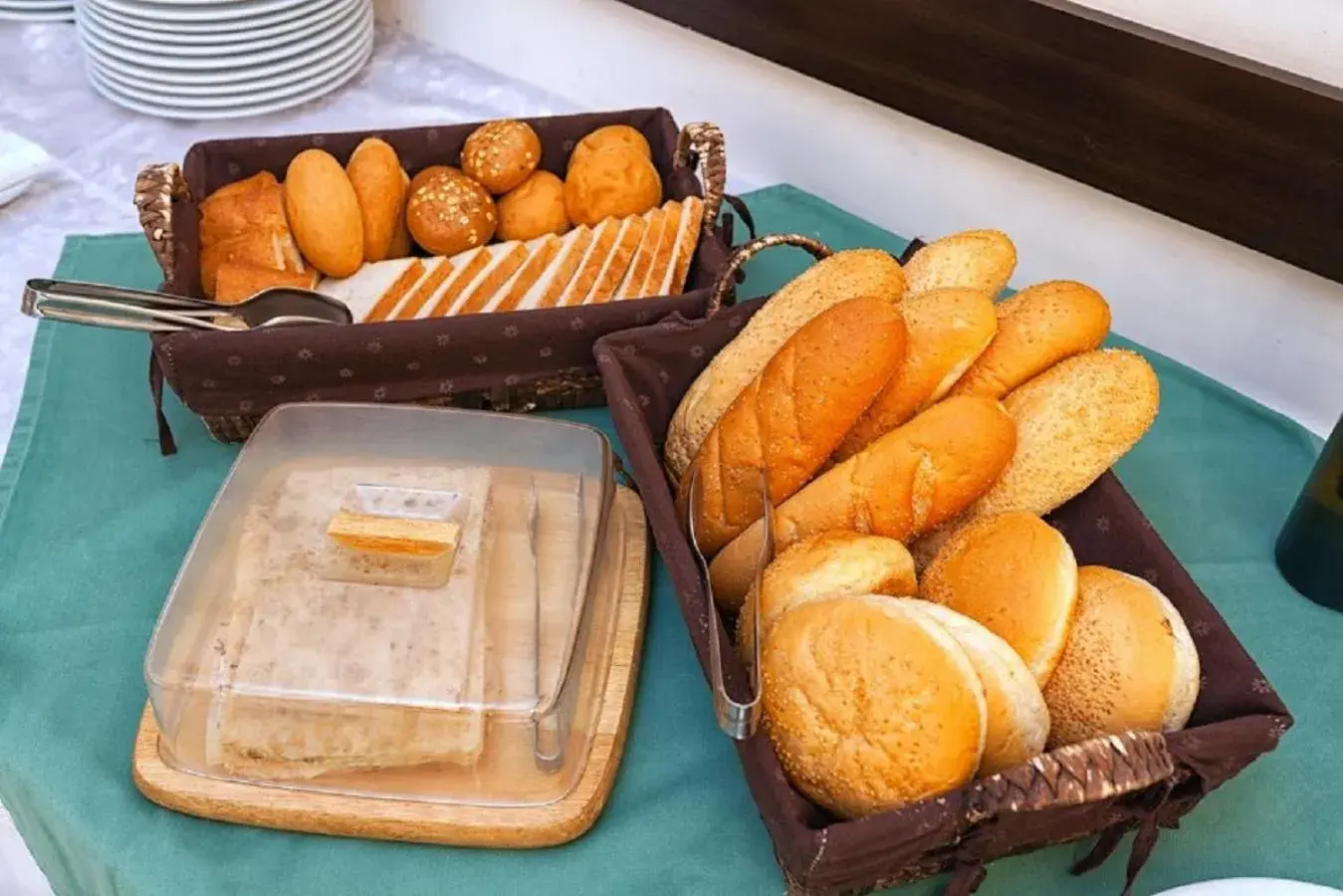 Buffet breakfast, Food in Regineh Hotel