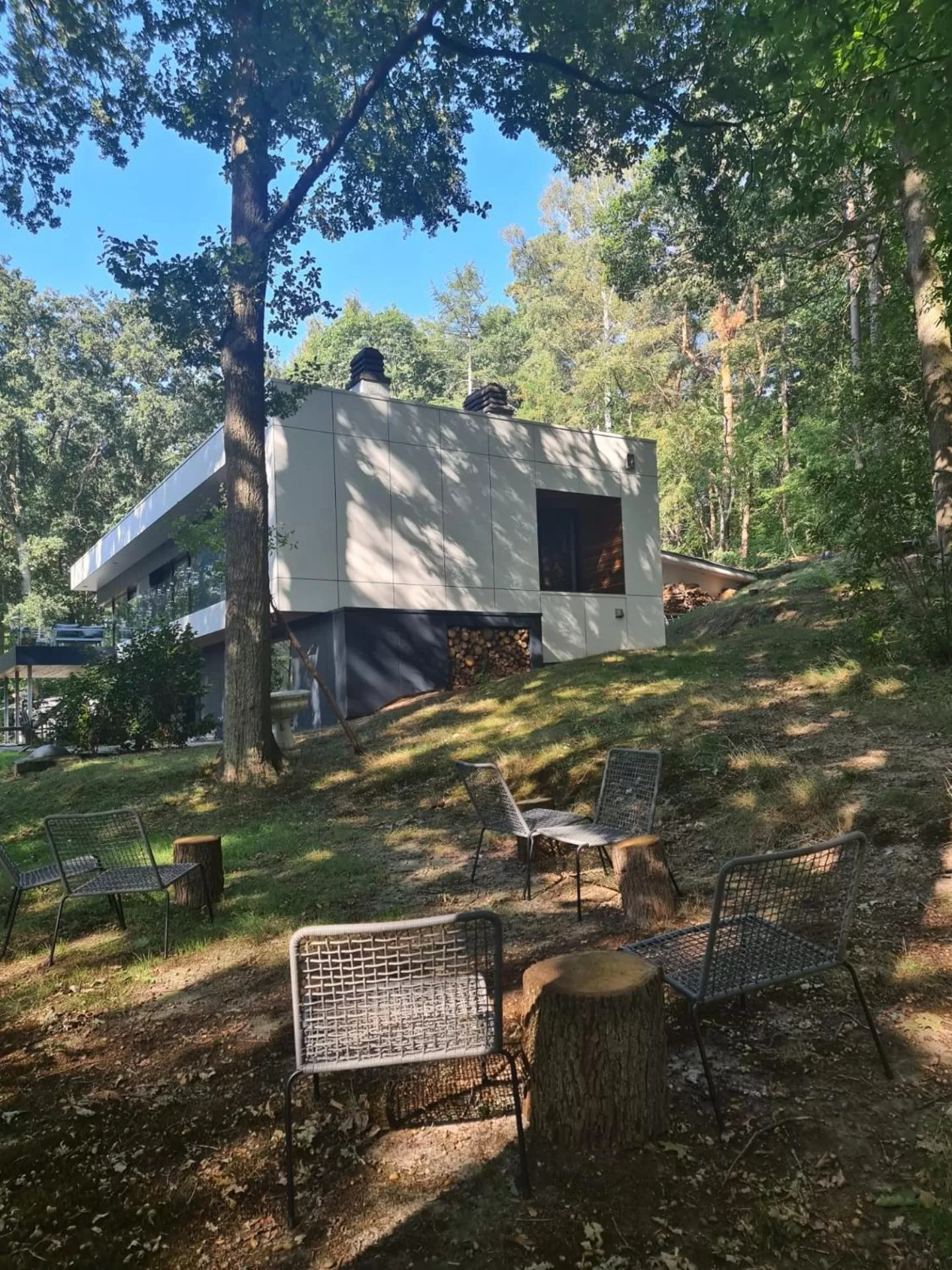 Property building in Villa Terlanen