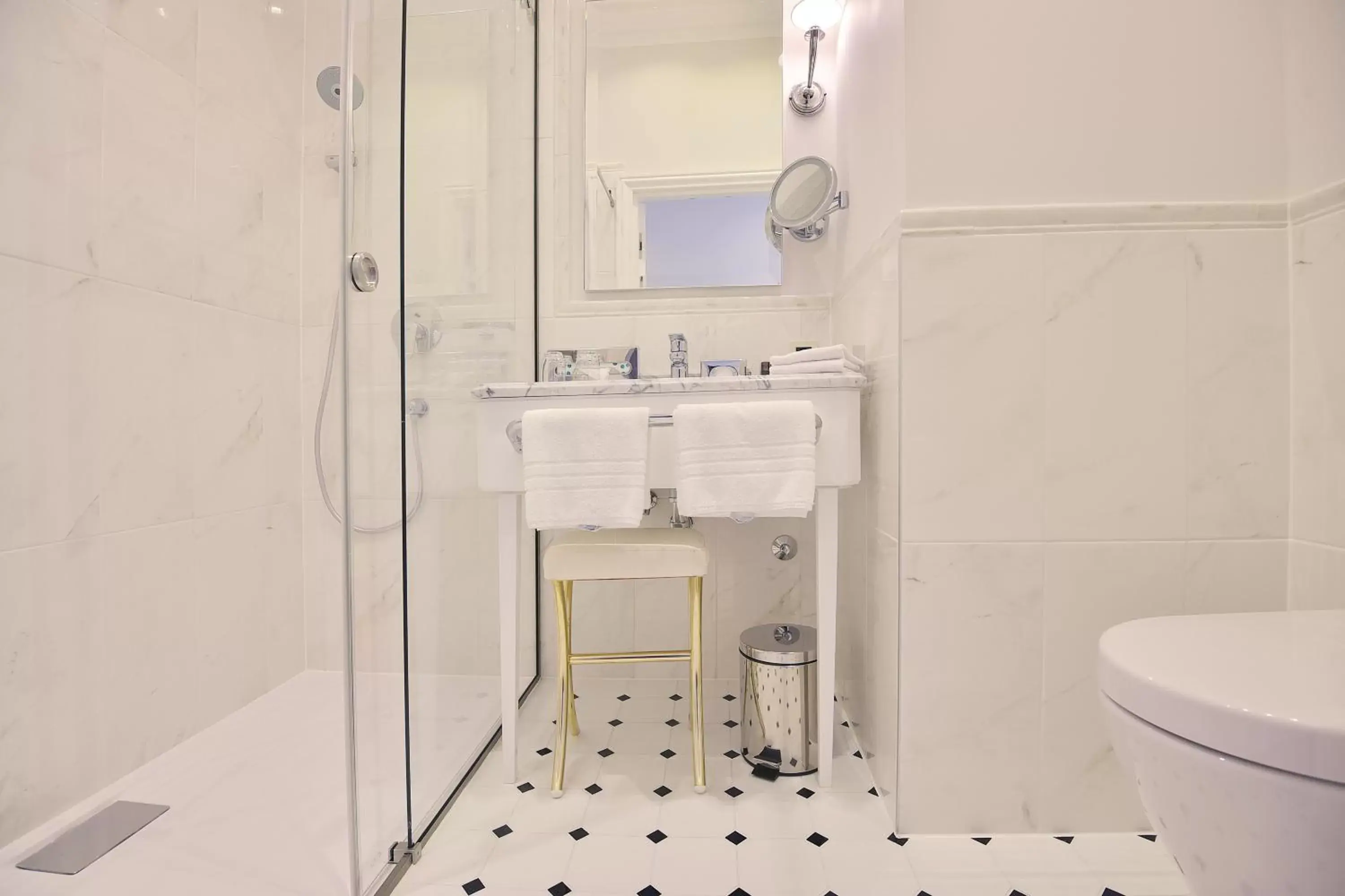 Shower, Floor Plan in Amadria Park Hotel Milenij