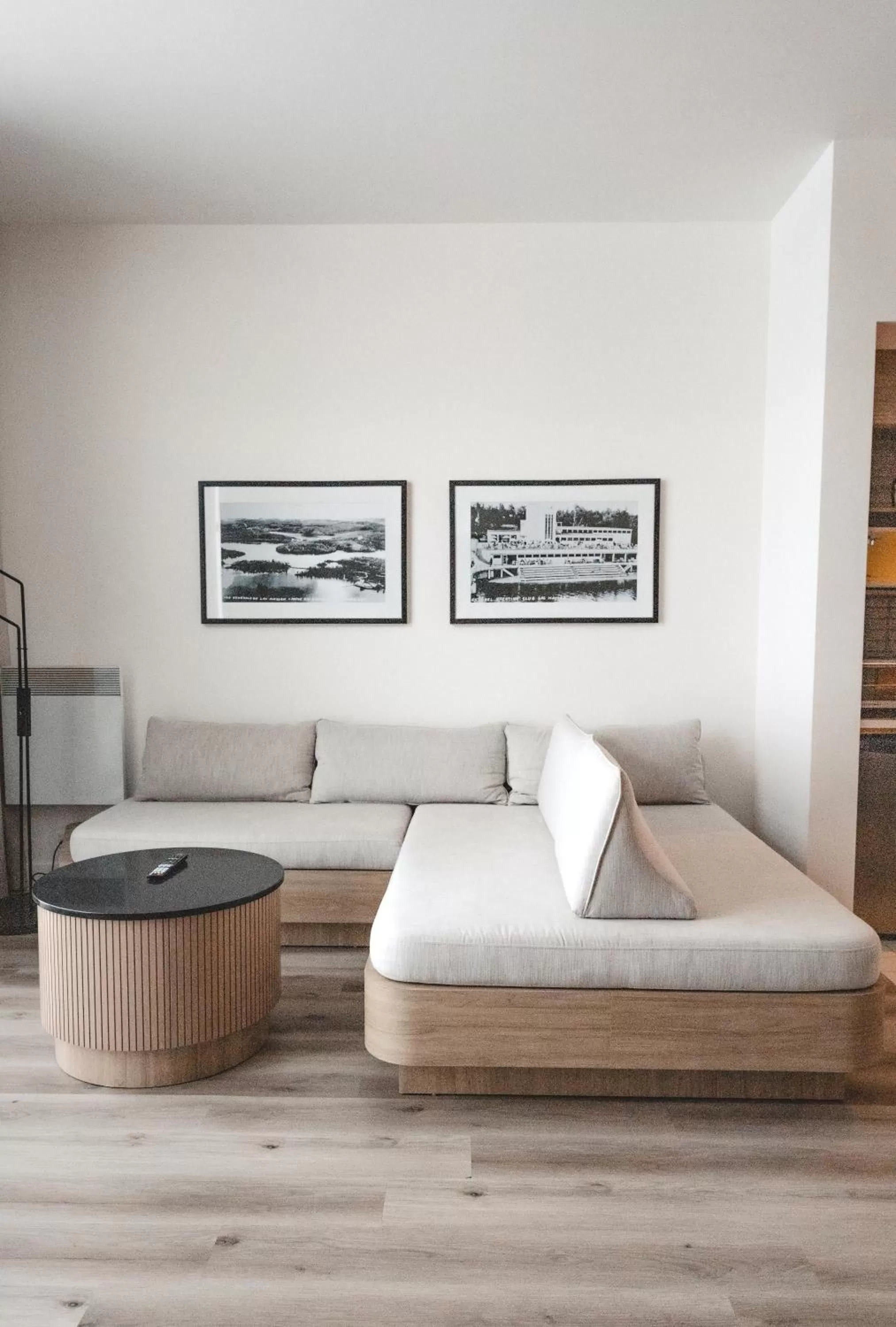 Living room, Bed in Estérel Resort