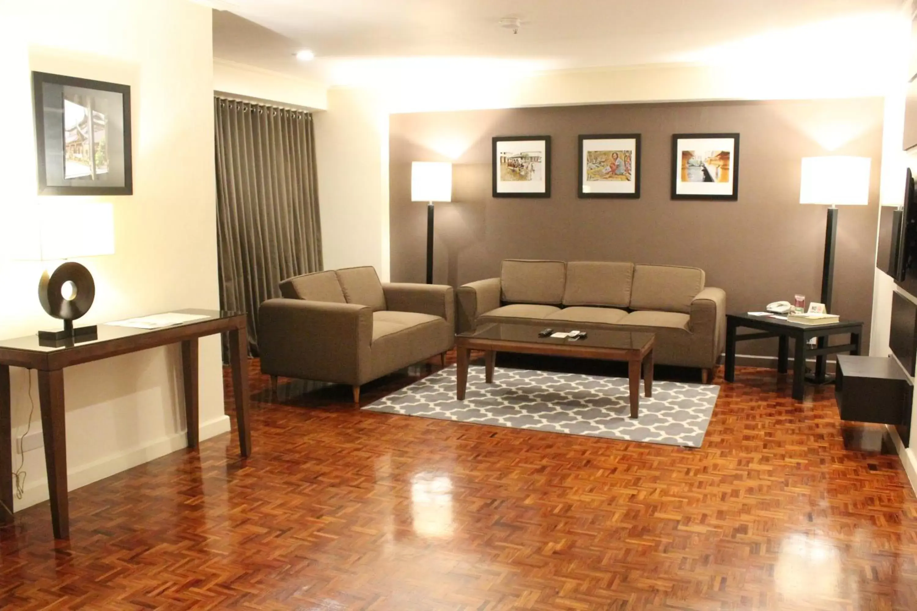 Three-Bedroom Suite in Copacabana Apartment Hotel