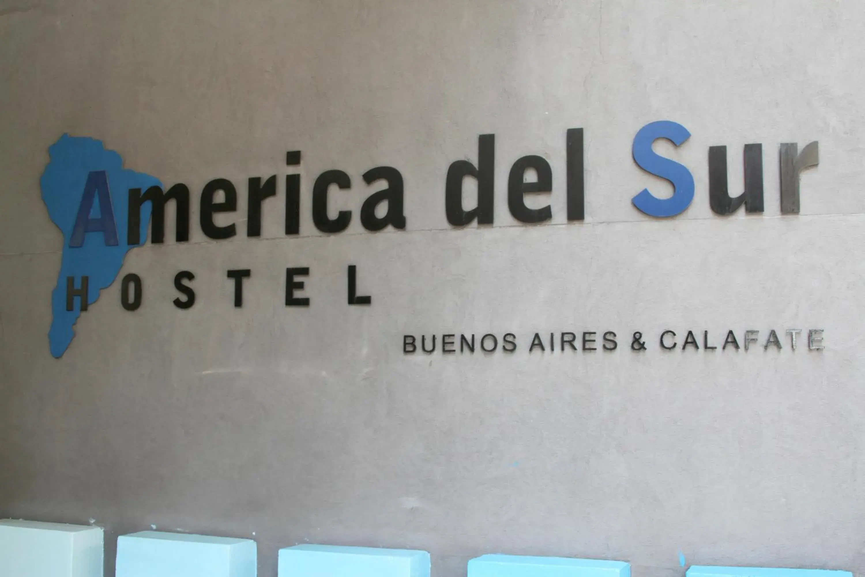 Facade/entrance, Property Logo/Sign in America Del Sur Hostel Buenos Aires