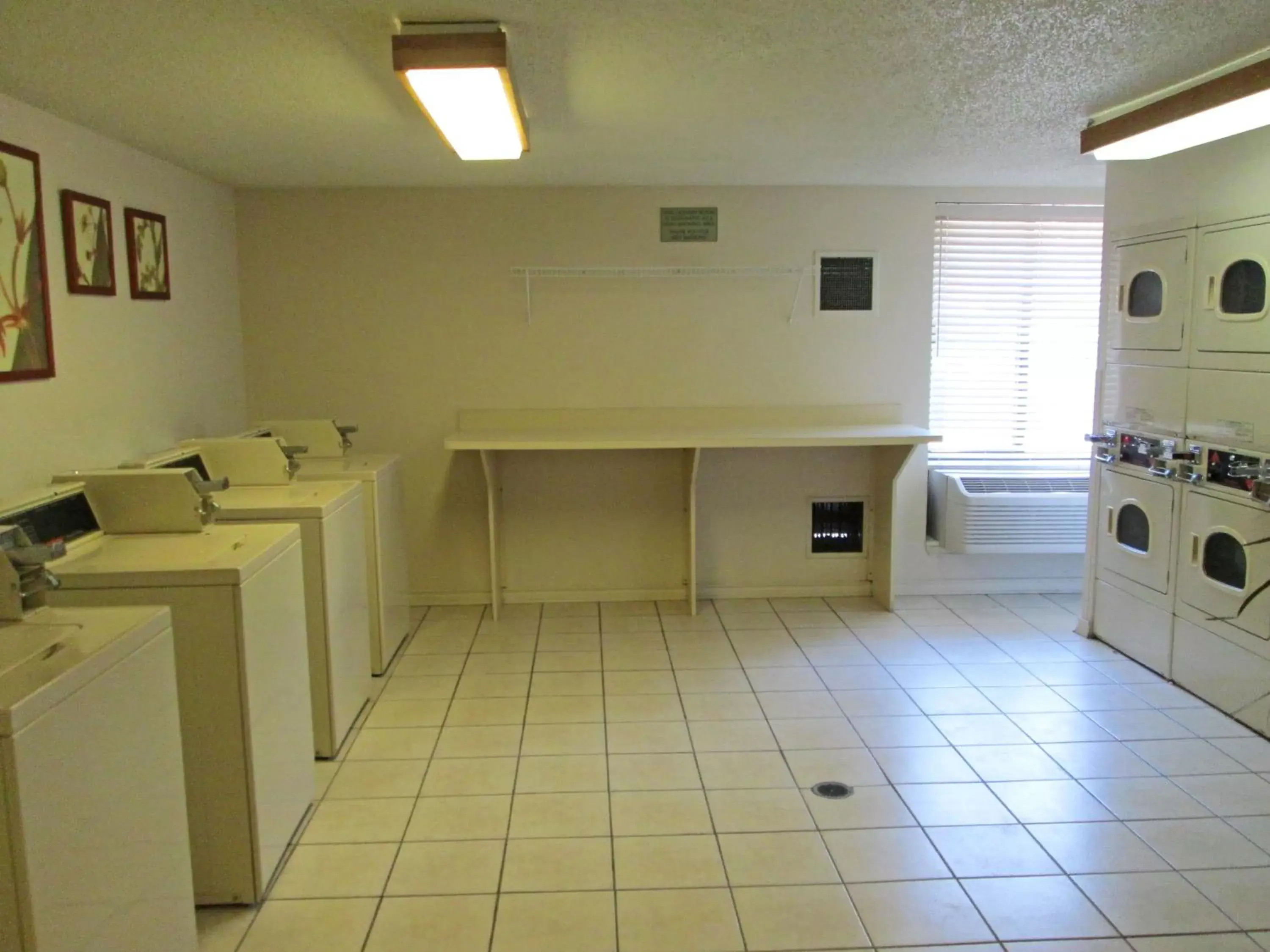 Area and facilities, Kitchen/Kitchenette in Extended Stay America Select Suites - Dallas - Las Colinas - Meadow Creek Dr