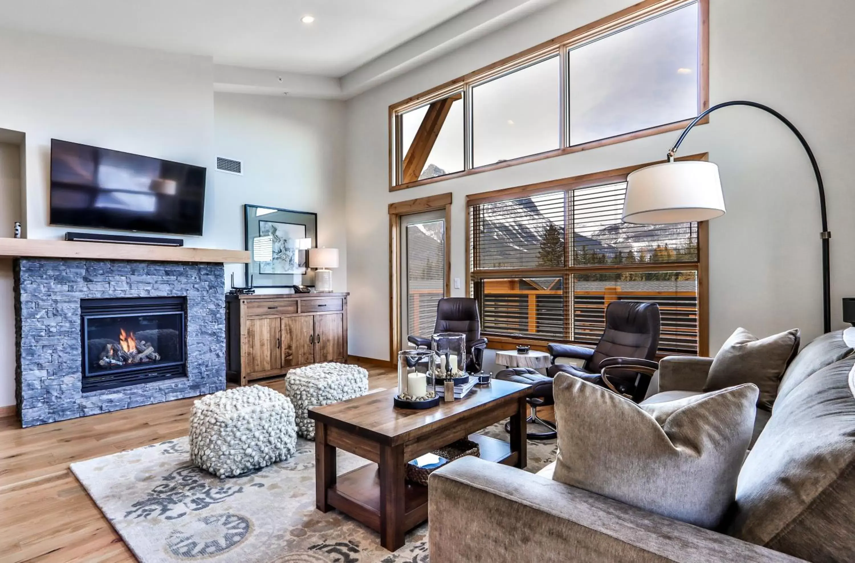 Living room, Seating Area in Tamarack Lodge by Spring Creek Vacations