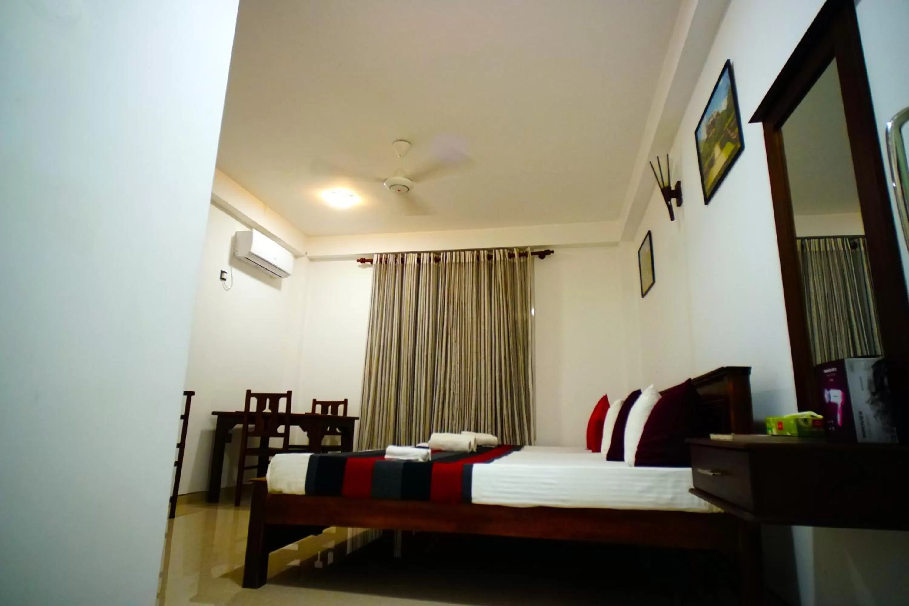 Seating Area in Airport 4 Season Transit Hotel