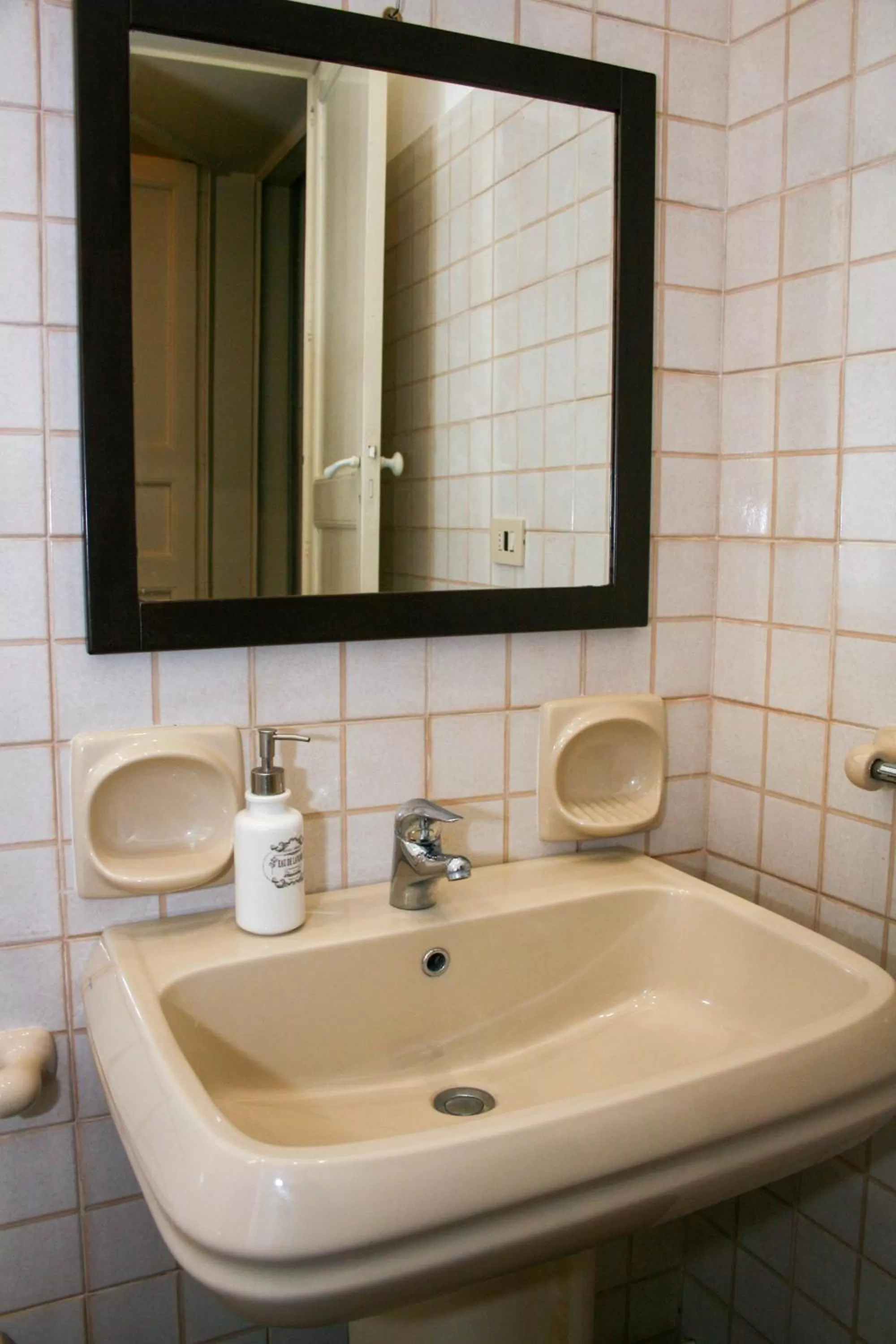 Bathroom in Residenza Donnafugata B&B