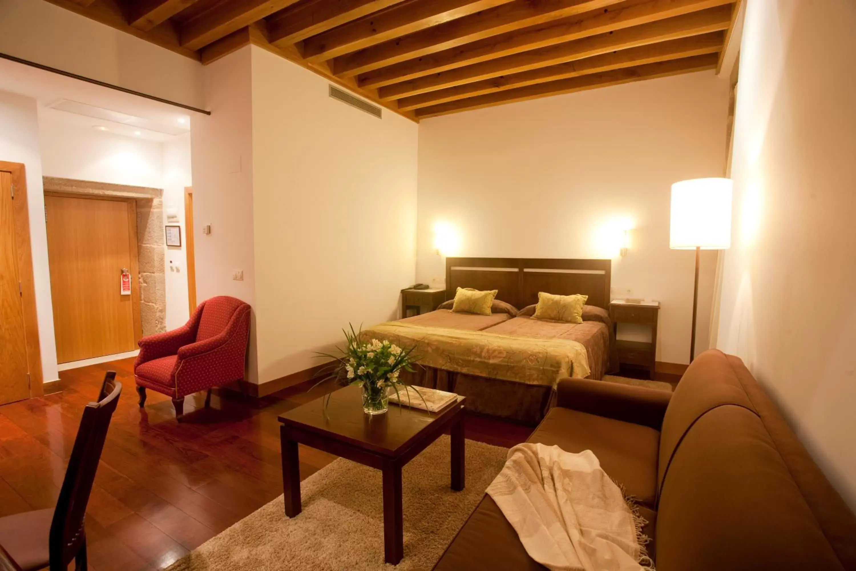 Bed in San Francisco Hotel Monumento Bed in San Francisco Hotel Monumento